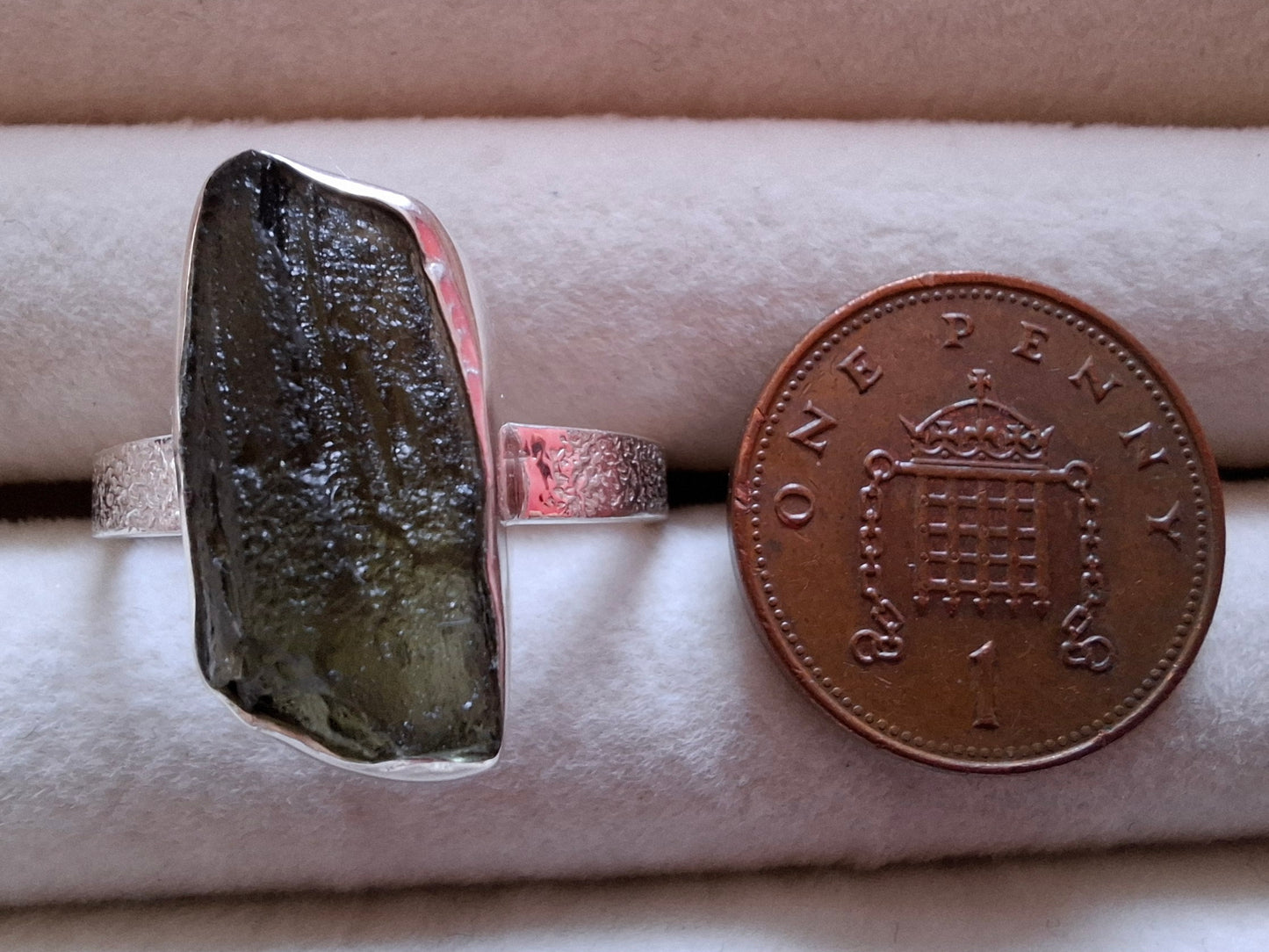 Moldavite Ring, size large Y/small Z, 925 Silver, Tektite (Ref: R332)