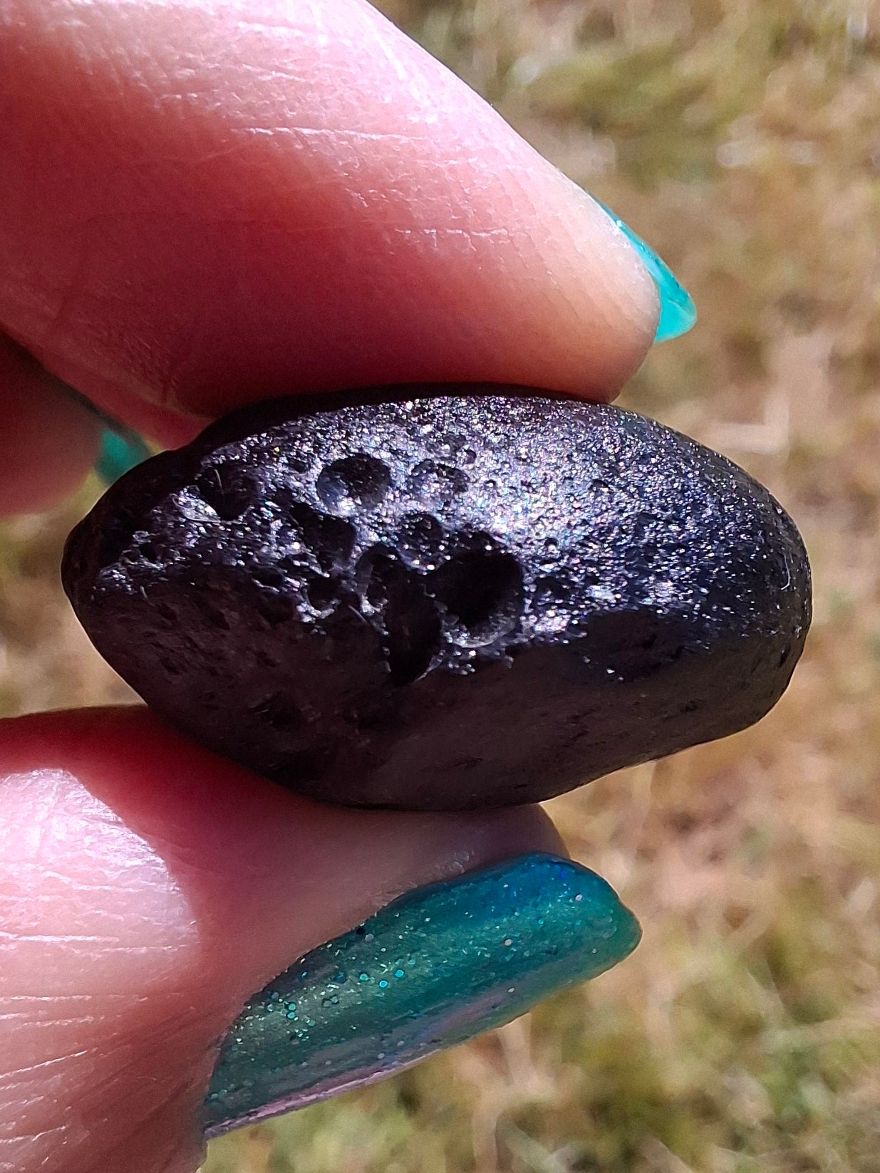 Philippinite (Rizalite), 9.24g, Tektite
