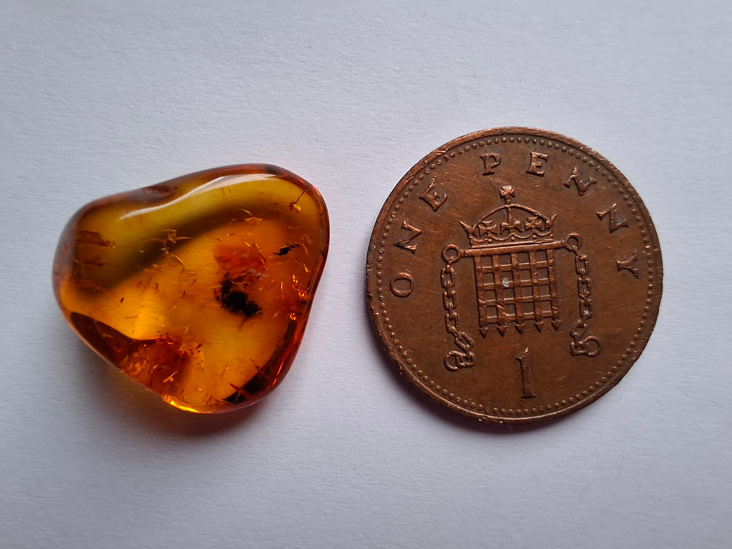 Baltic Amber, 0.97g, Fossil (Ref: A249)