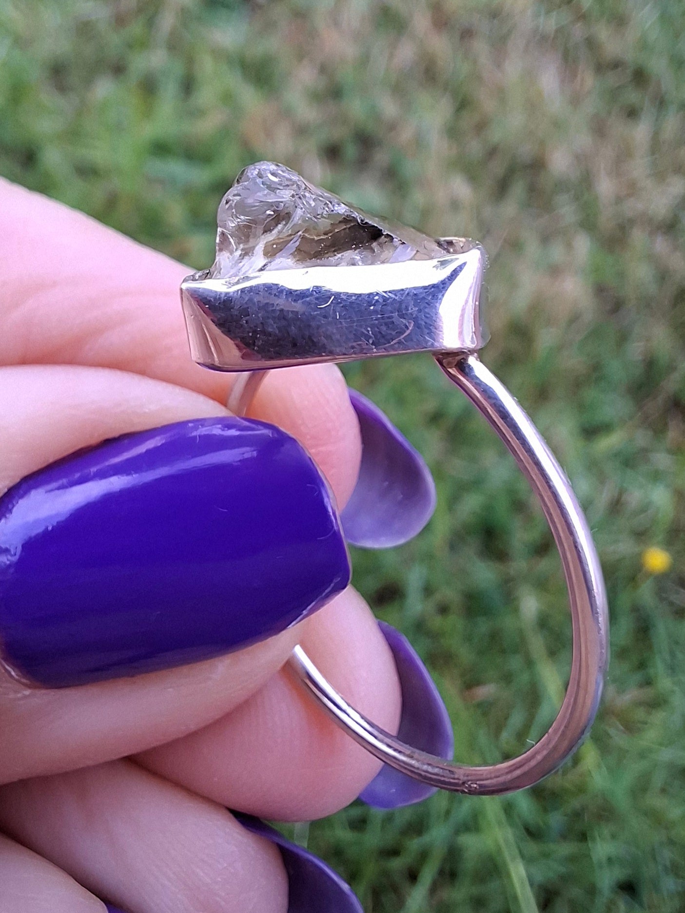 Libyan Desert Glass Ring, size large V, 925 Silver, Tektite (Ref: LR55)