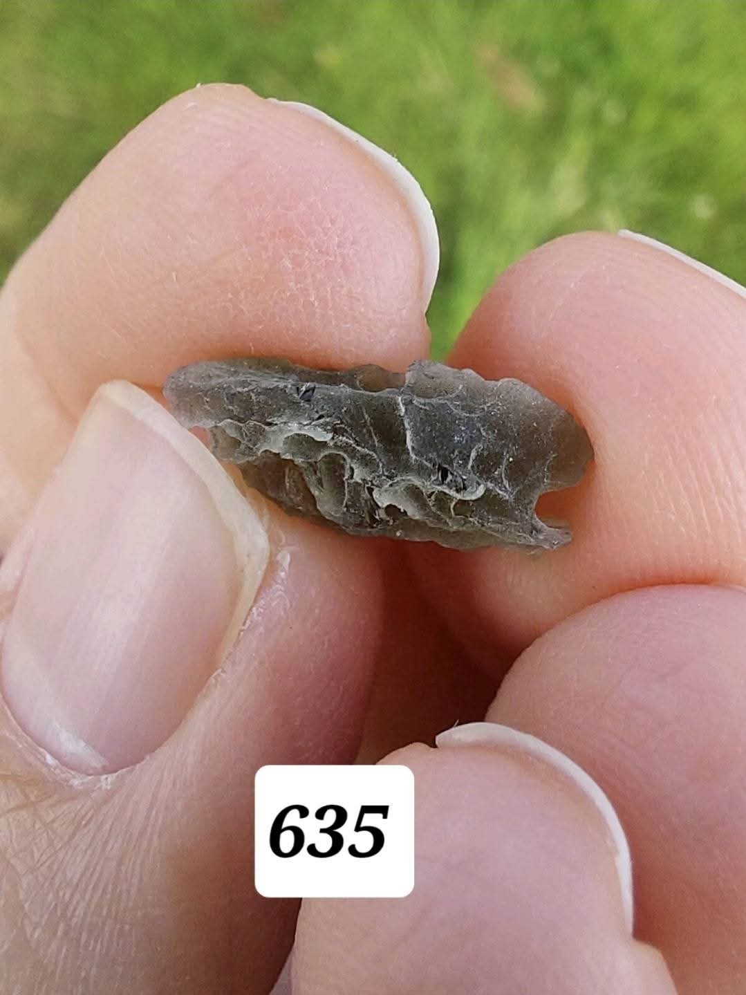 Moldavite Piece, 0.72g, Tektite (Ref: 635)