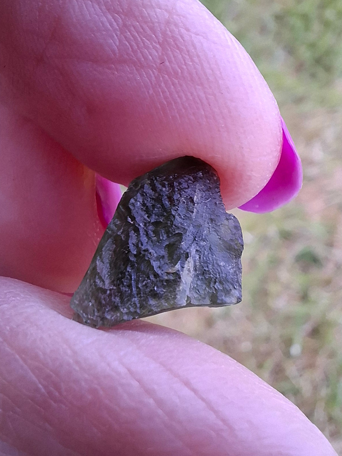 Moldavite Piece, 0.81g, Tektite (Ref: 1449)