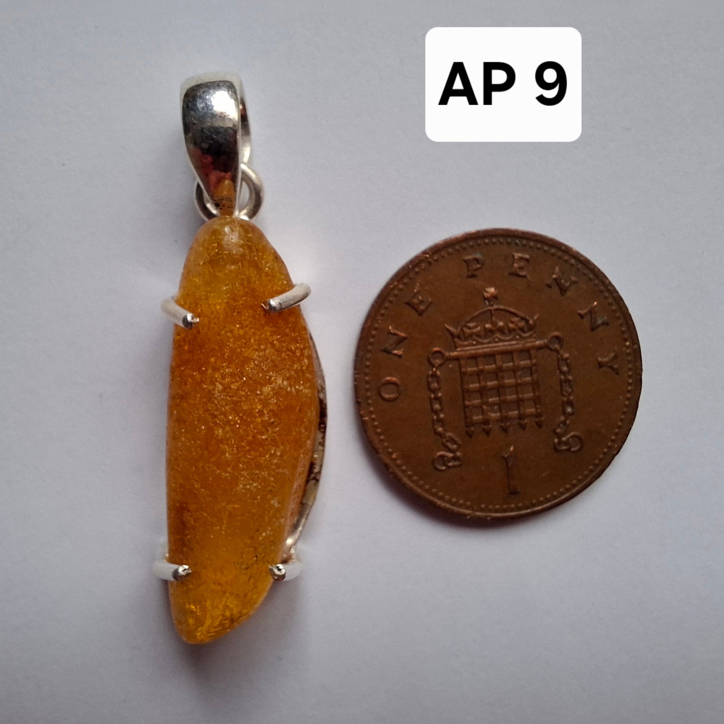 Baltic Amber Pendant, 925 Silver, Fossil (Ref: AP9)