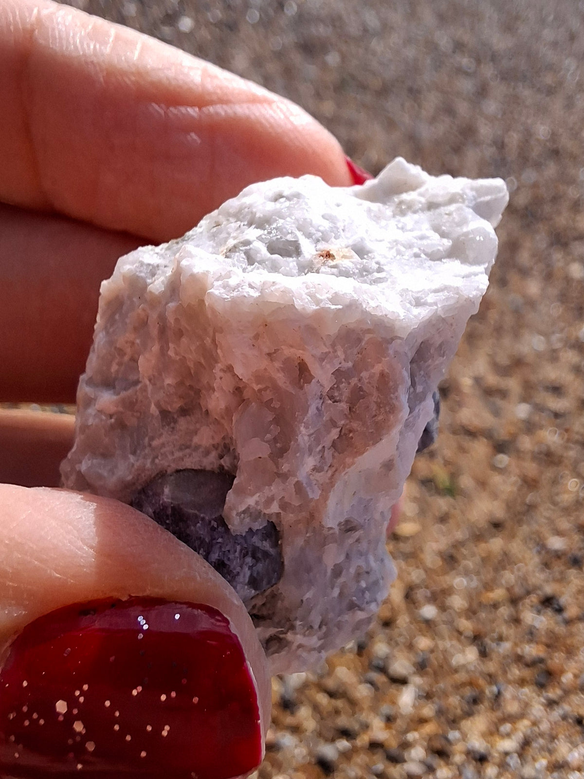 (Dig your own) Garnet in Matrix, Crystal (Ref: RG7)