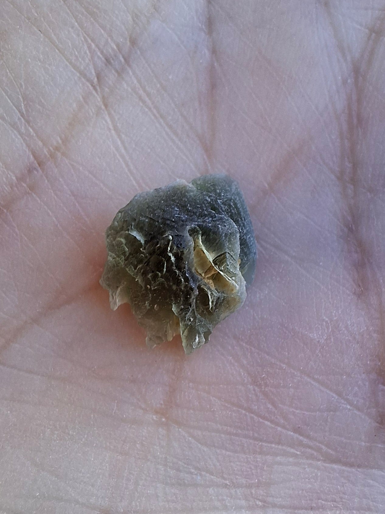 Moldavite Piece, 0.85g, Tektite (Ref: 1462)