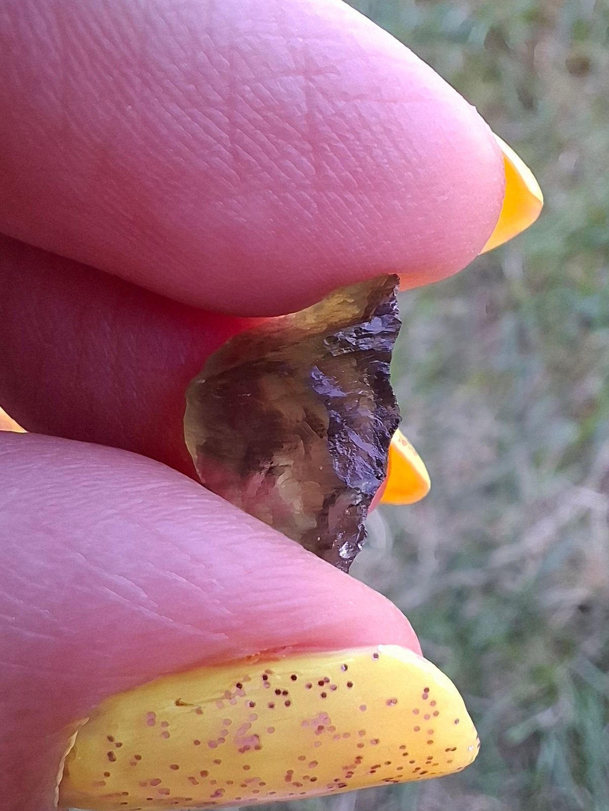 Moldavite Piece, 0.70g, Tektite (Ref: 1475)