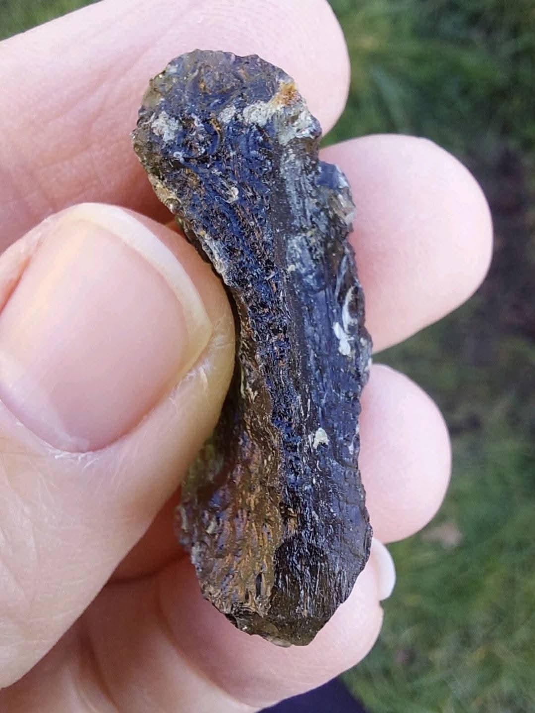 Moldavite Piece, CHLUM, 7.54g, Tektite (Ref: 1048)