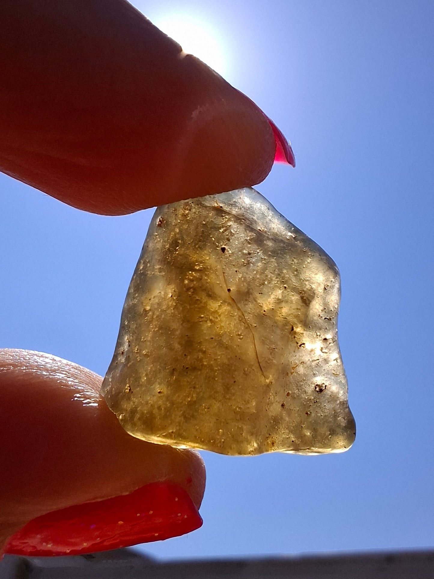 Libyan Desert Glass (darker) Piece, 3.40g, Tektite (Ref: L1362)