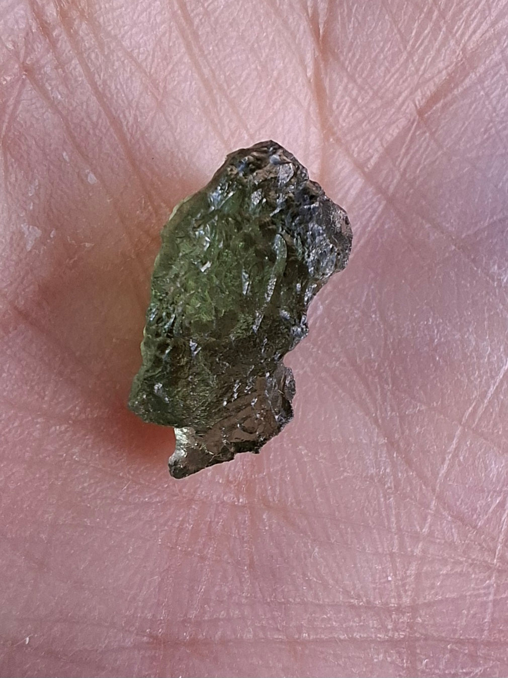 Moldavite Piece, 0.60g, Tektite (Ref: 1385)