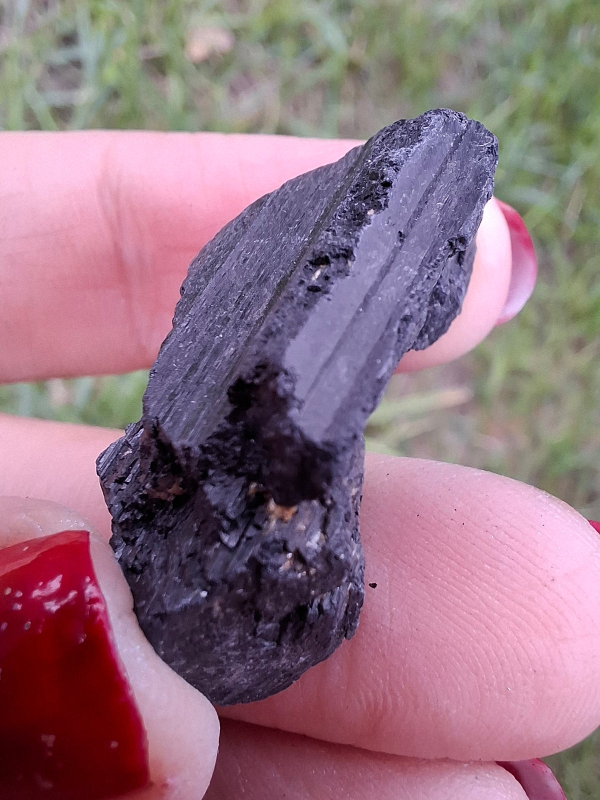 Black Tourmaline RAW, 8.72g, Crystal (Ref: RBT17)