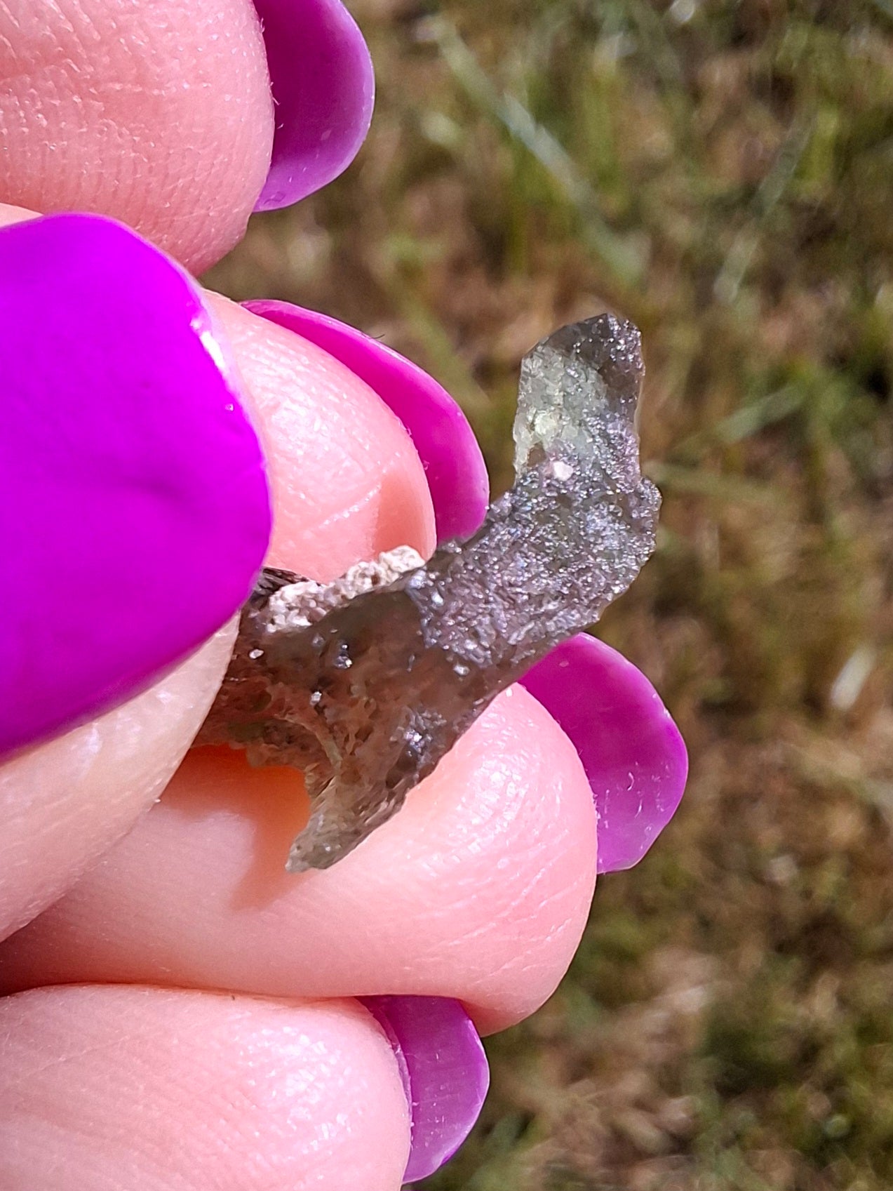Moldavite Piece, 0.48g, Tektite (Ref: 1463)
