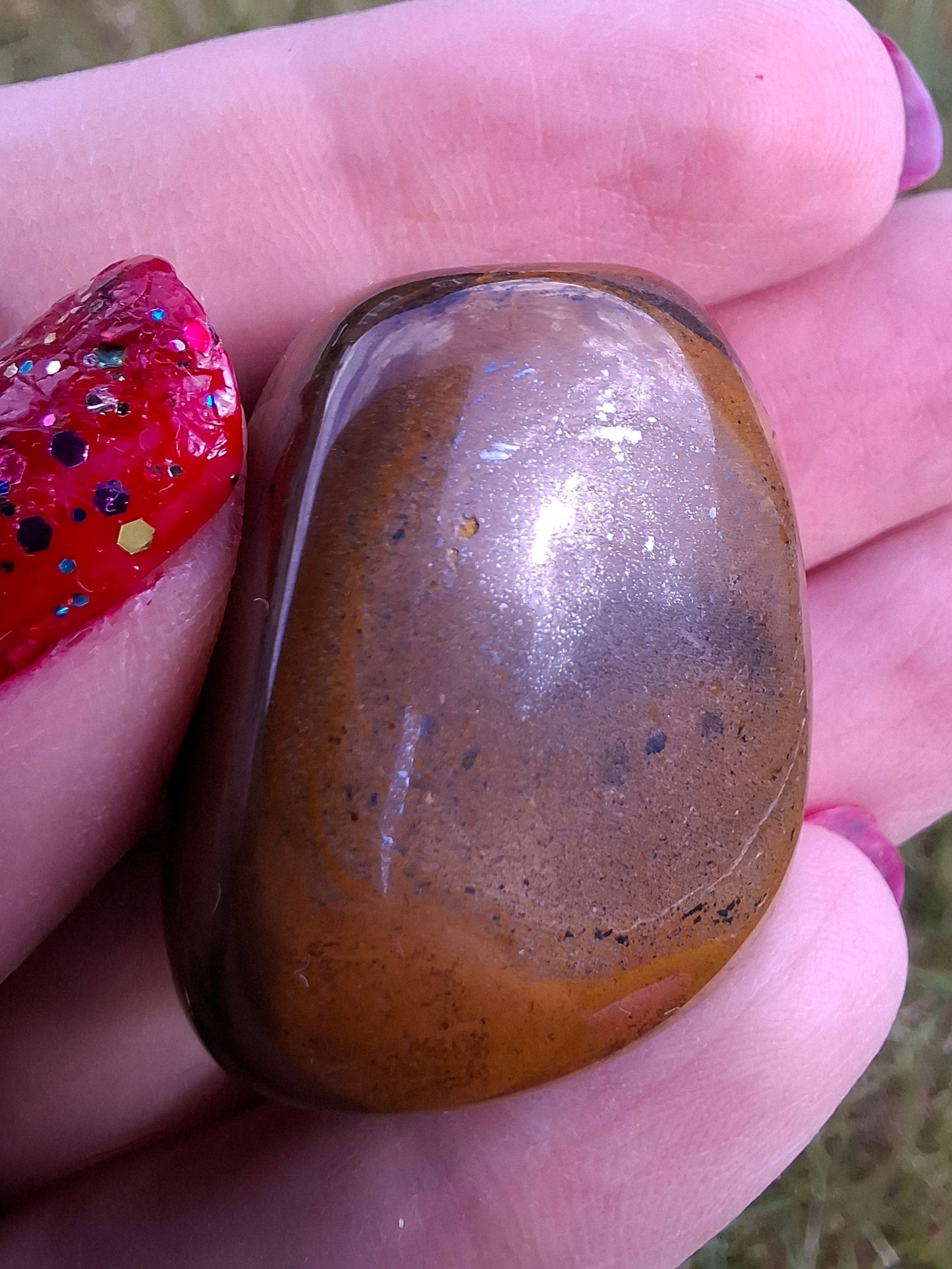 Tigers Eye, Tumble Stone, Crystal (Ref: T131)