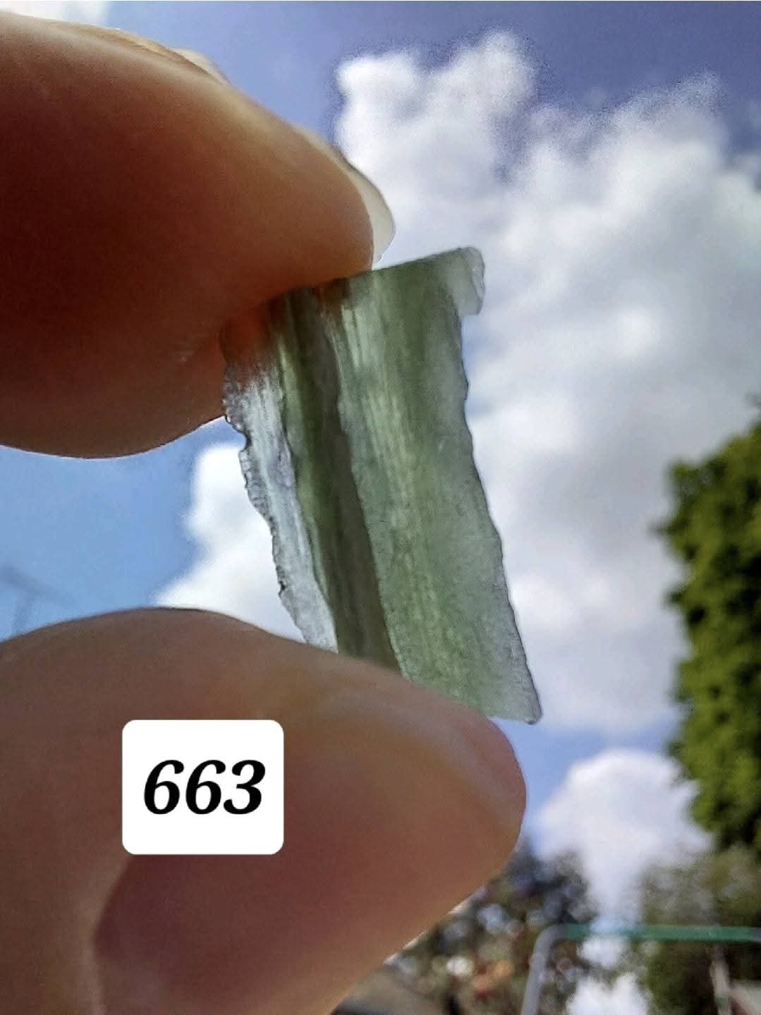 Moldavite Piece, 0.68g, Tektite (Ref: 663)