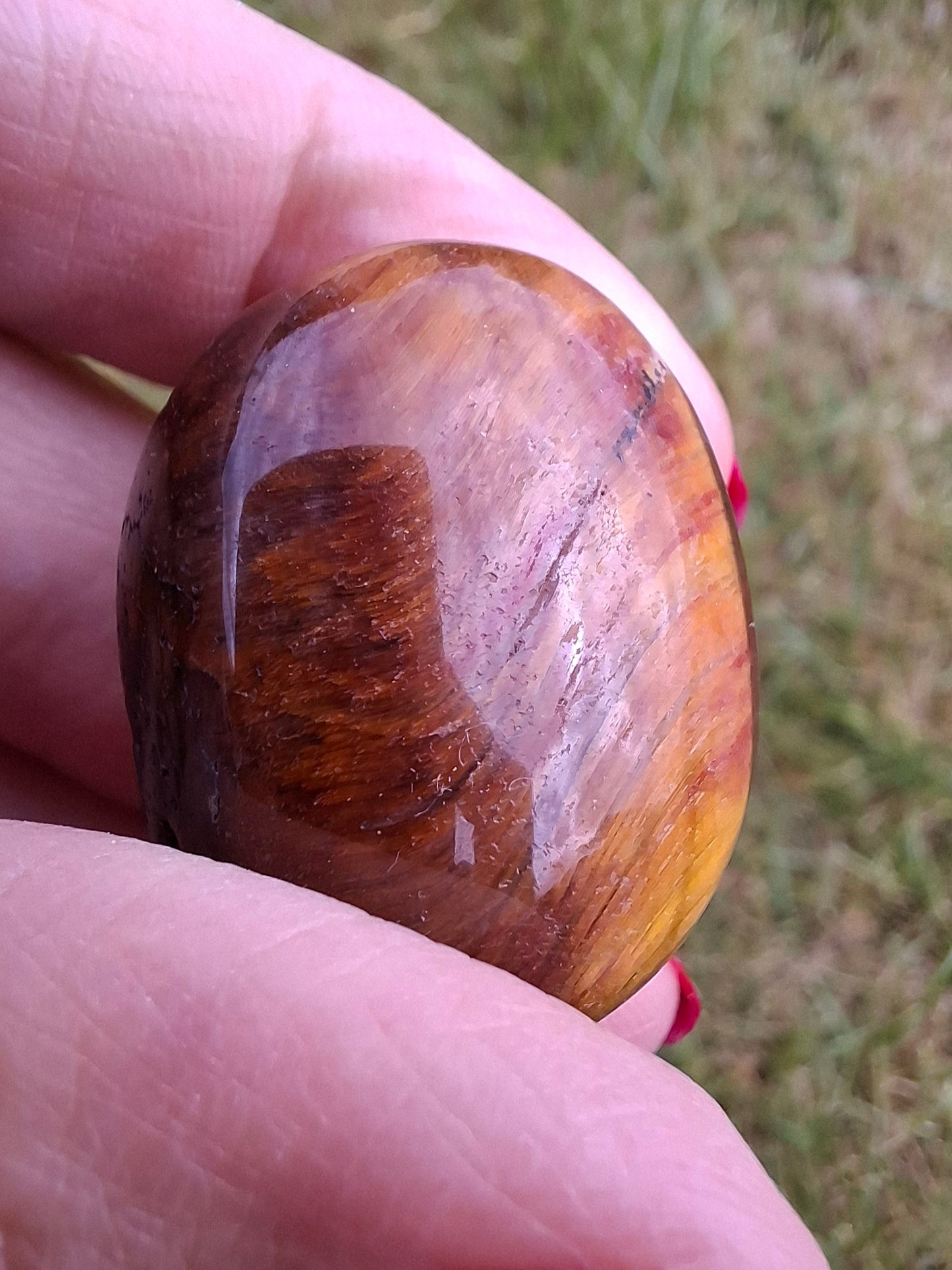 Tigers Eye, Tumble Stone, Crystal (Ref: T136)