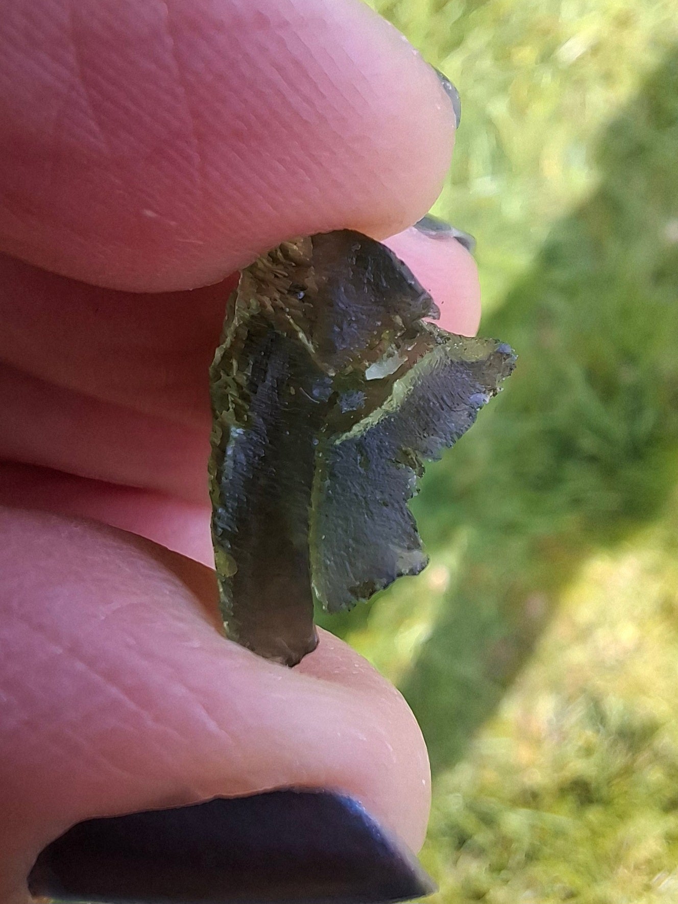 Moldavite Piece, 1.94g, Tektite (Ref: 1390)