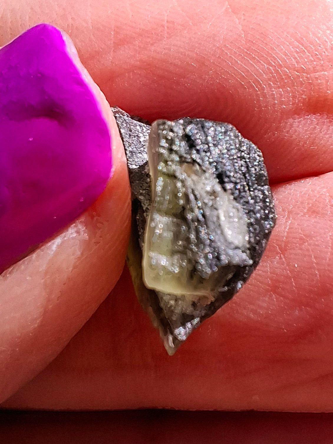 Moldavite Piece, 1.20g, Tektite (Ref: 1440)