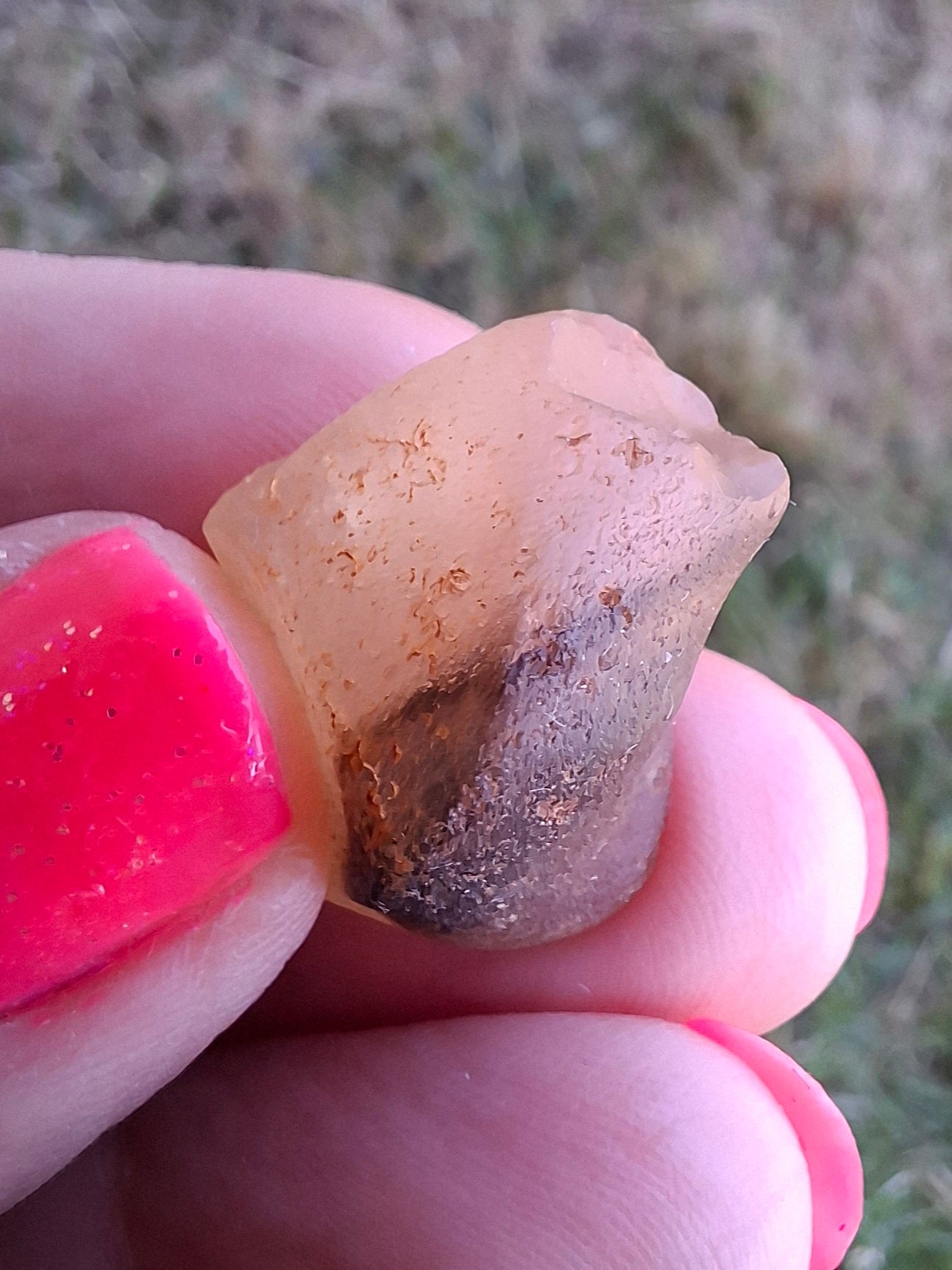 Libyan Desert Glass (darker) Piece, 4.70g, Tektite (Ref: L1372)
