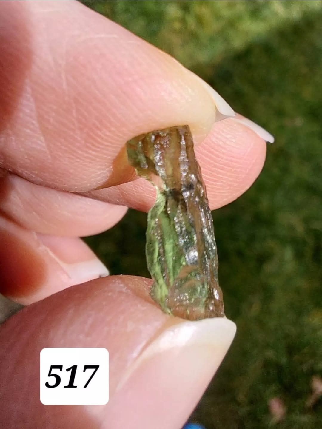Moldavite Small Piece, 0.39g, Tektite (Ref: 517)