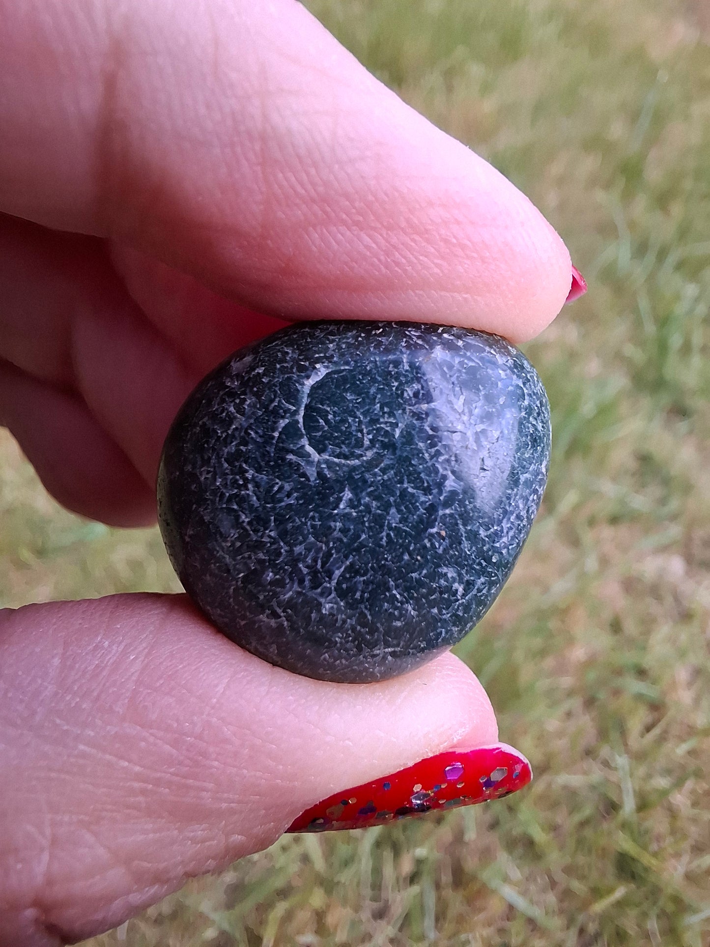 Green Moss Agate, Tumble Stone, Crystal (Ref: T166)