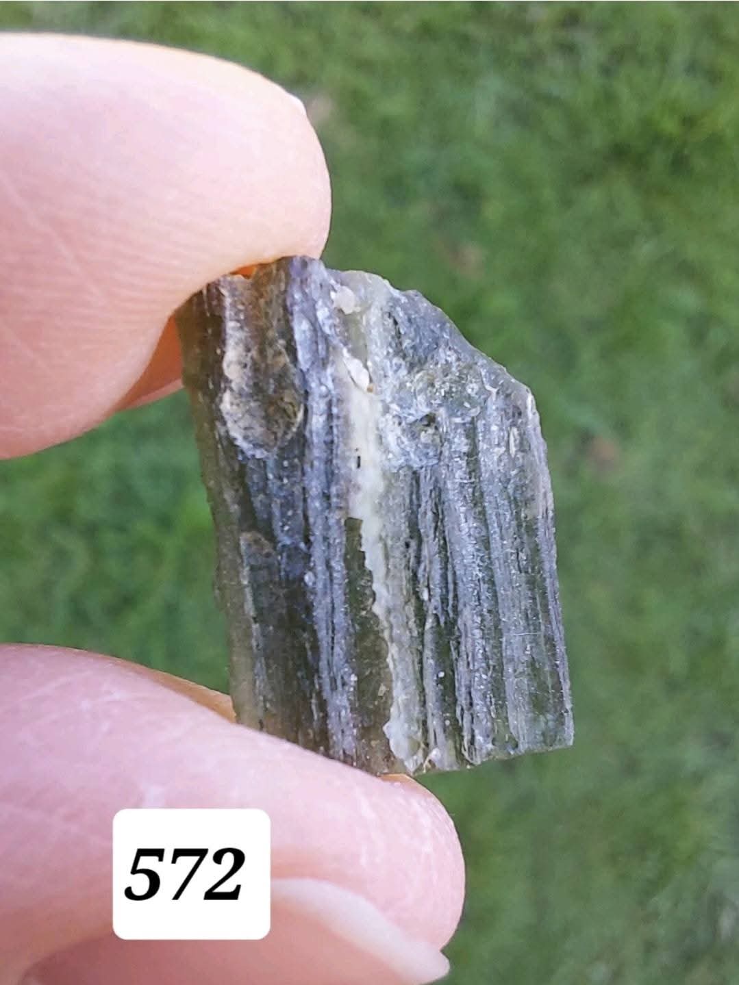 Moldavite Piece, 1.46g, Tektite (Ref: 572)
