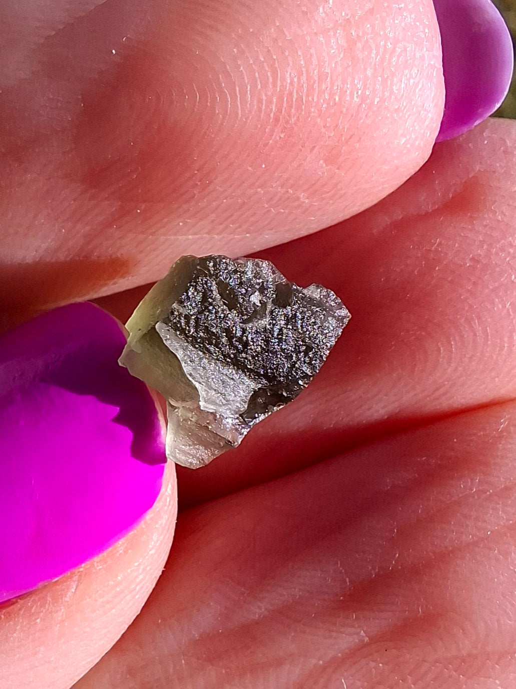 Moldavite Piece, 0.53g, Tektite (Ref: 1446)
