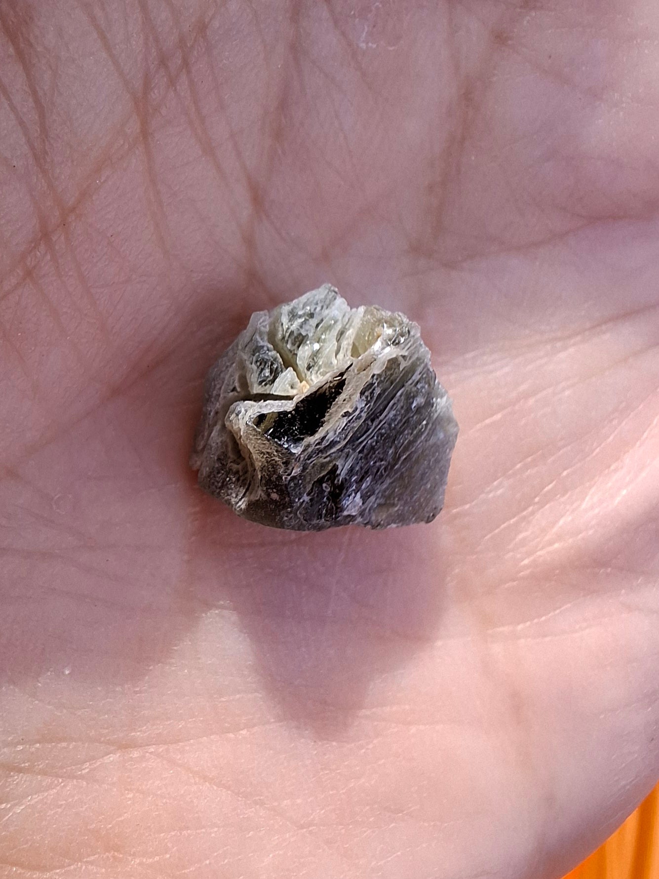 Moldavite Piece, SNOWFLAKE, FROSTED, BRUSNA, 1.05g, Tektite (Ref: 1490)