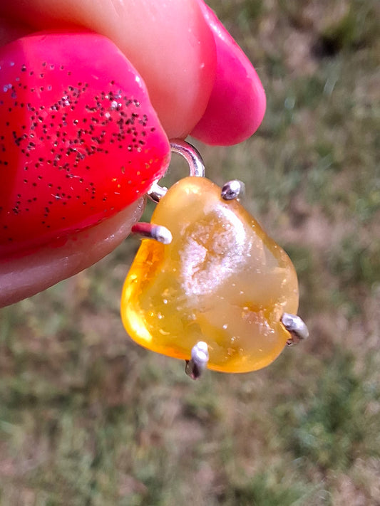 Baltic Amber Pendant, 925 Silver, Fossil (Ref: AP28)