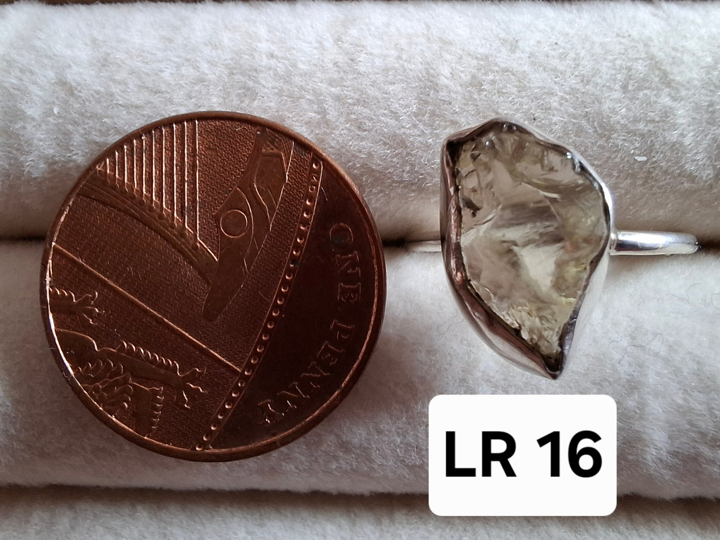 Libyan Desert Glass Ring, size large K, 925 Silver, Tektite (Ref: LR16)