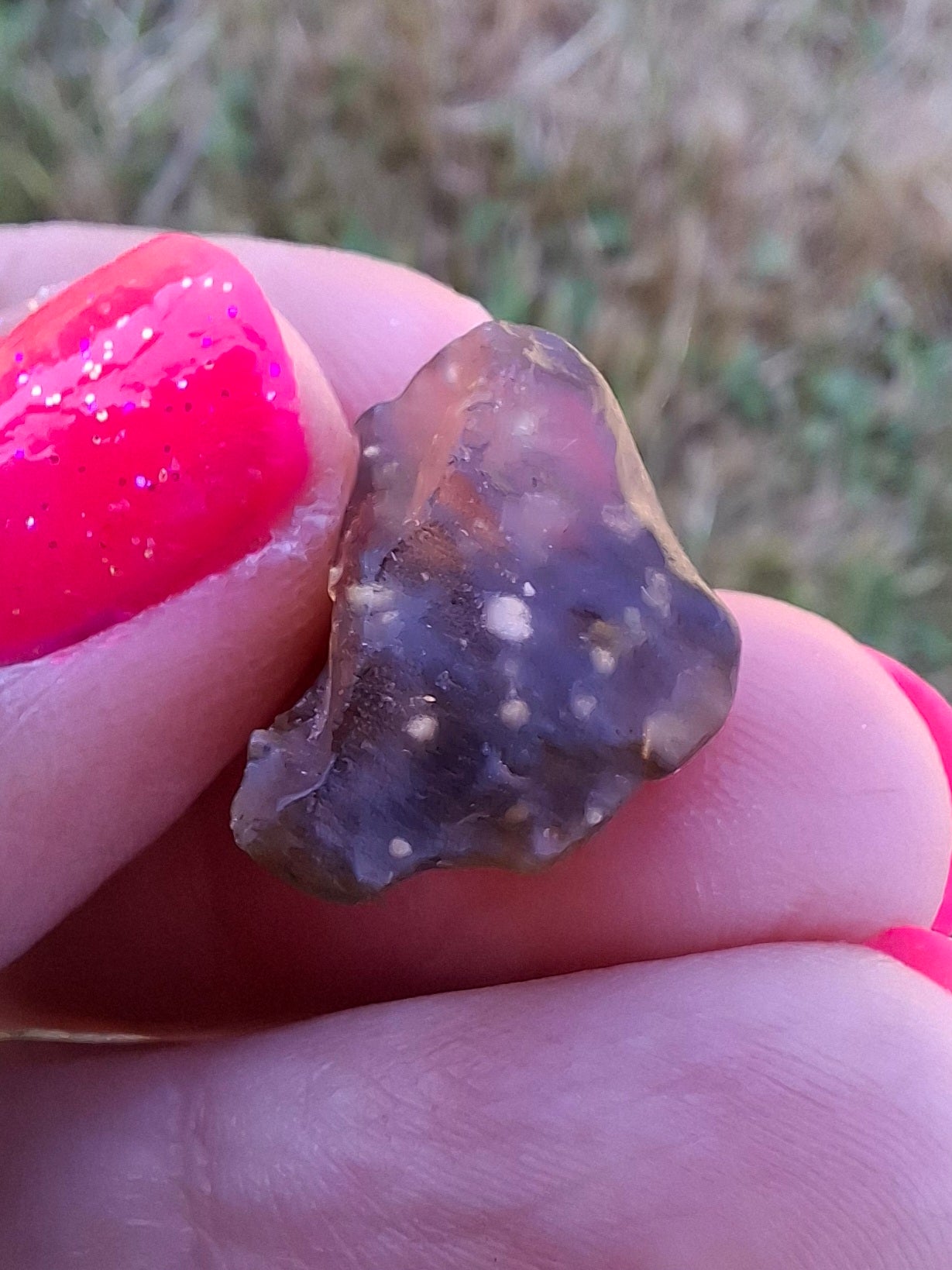 Libyan Desert Glass (darker) Piece, 2.29g, Tektite (Ref: L1359)
