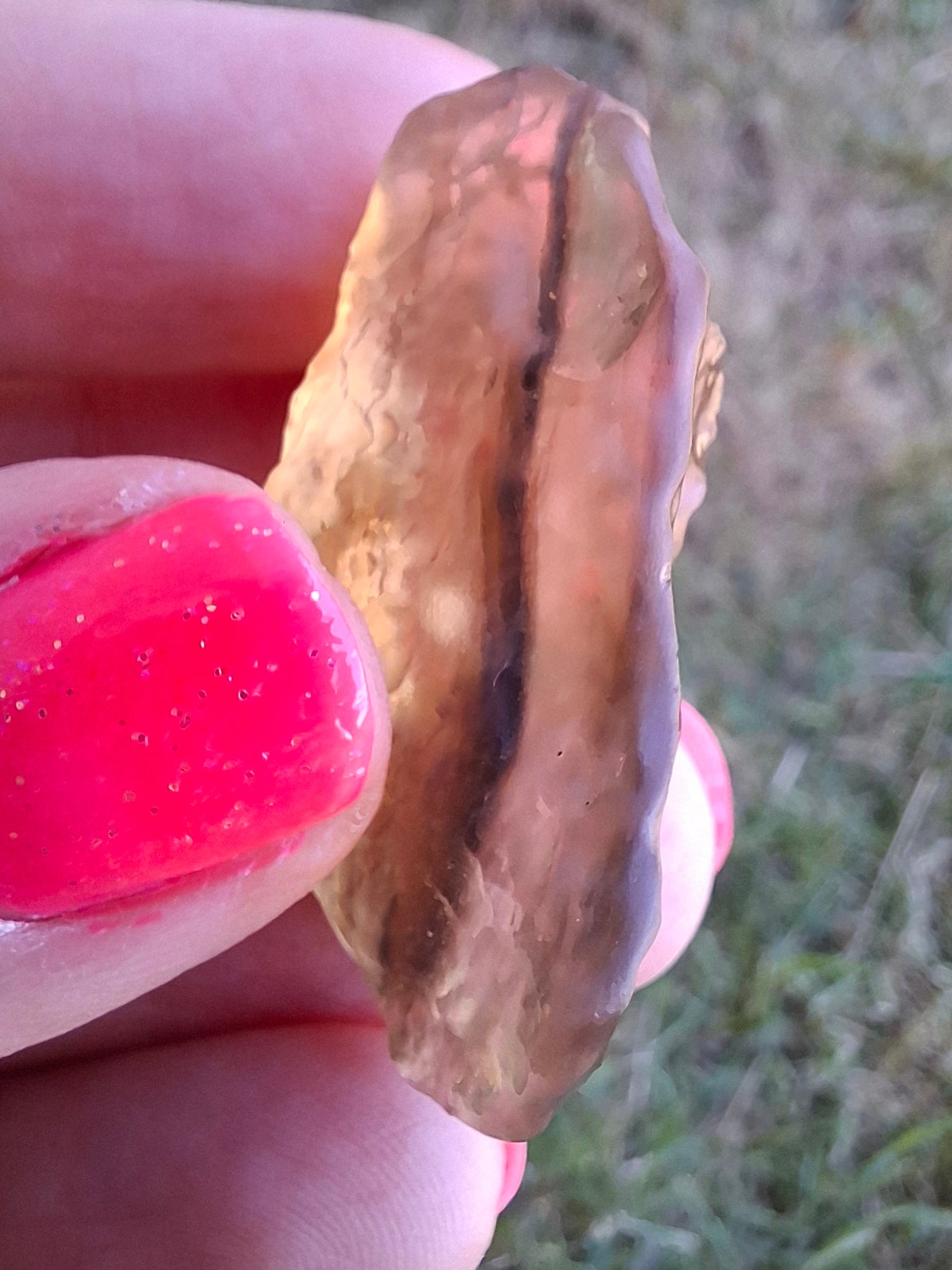 Libyan Desert Glass (darker) Piece, 8.76g, Tektite (Ref: L1367)