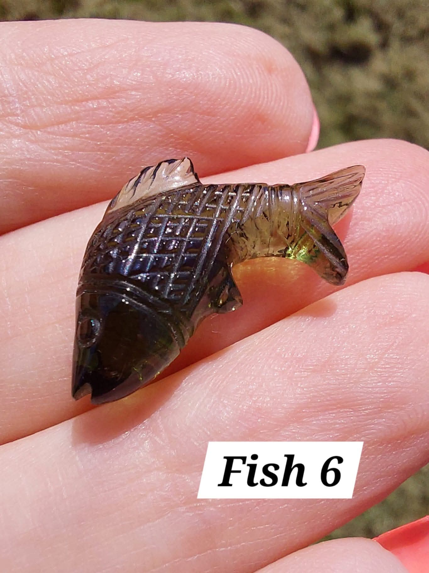 Moldavite FISH carving, 1.62g, Tektite (Ref: Fish6)