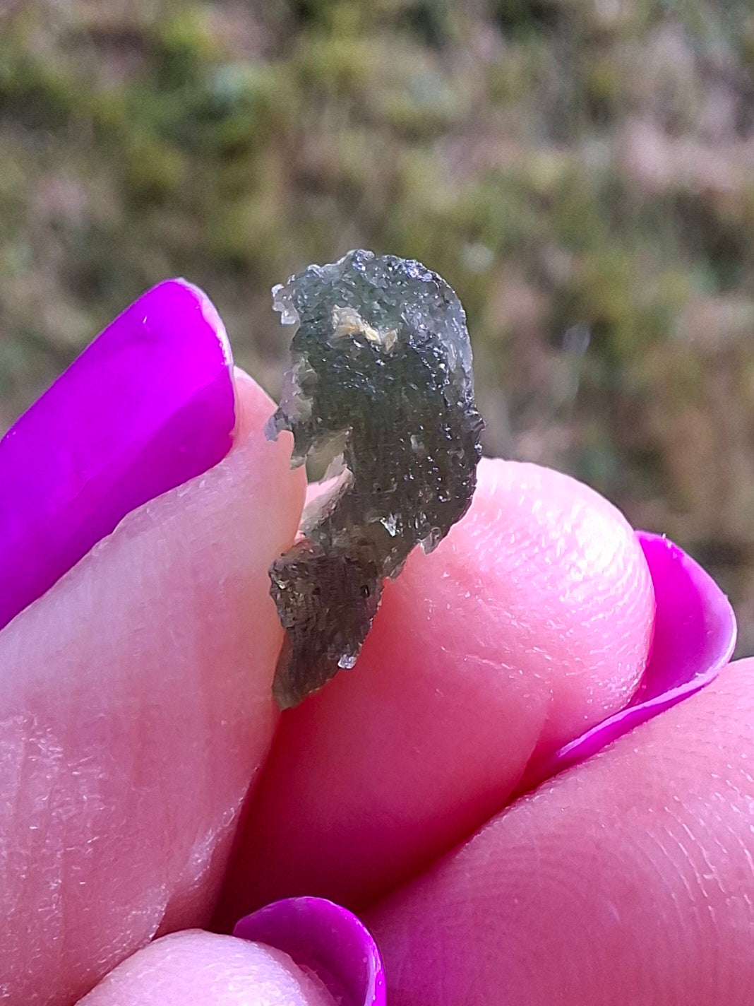 Moldavite Piece, 0.72g, Tektite (Ref: 1438)
