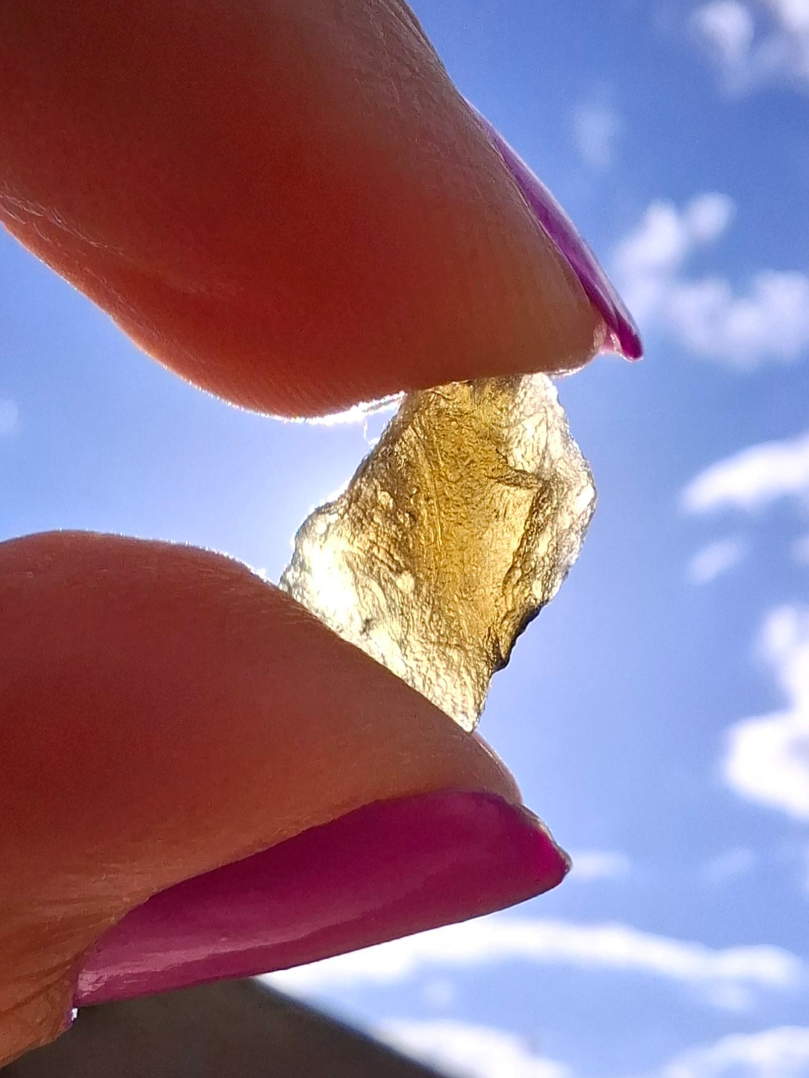 Moldavite Piece, 0.72g, Tektite (Ref: 1443)