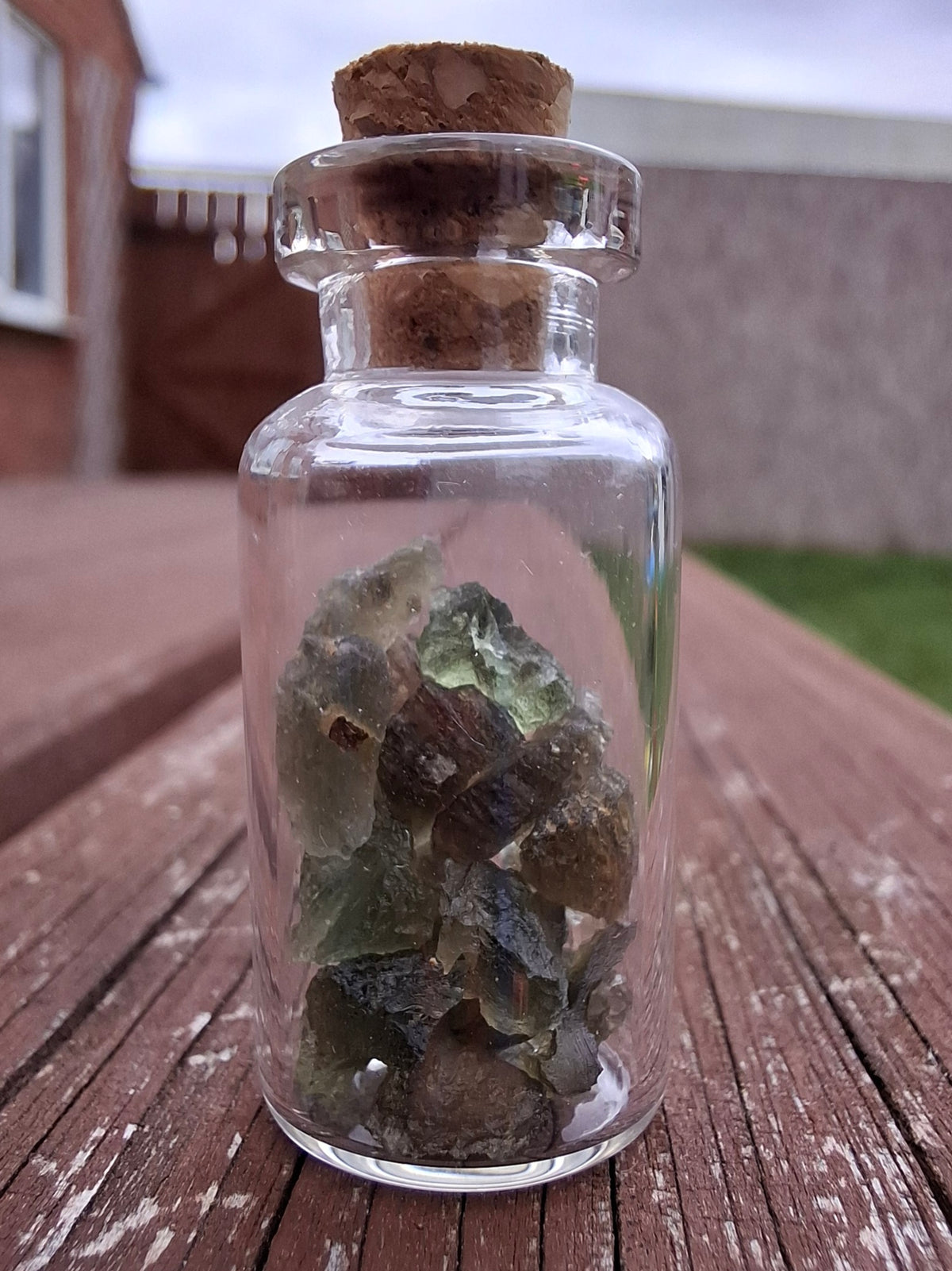 Moldavite Chips (2.00g) in 3ml Bottle, Tektite (Ref: B41)