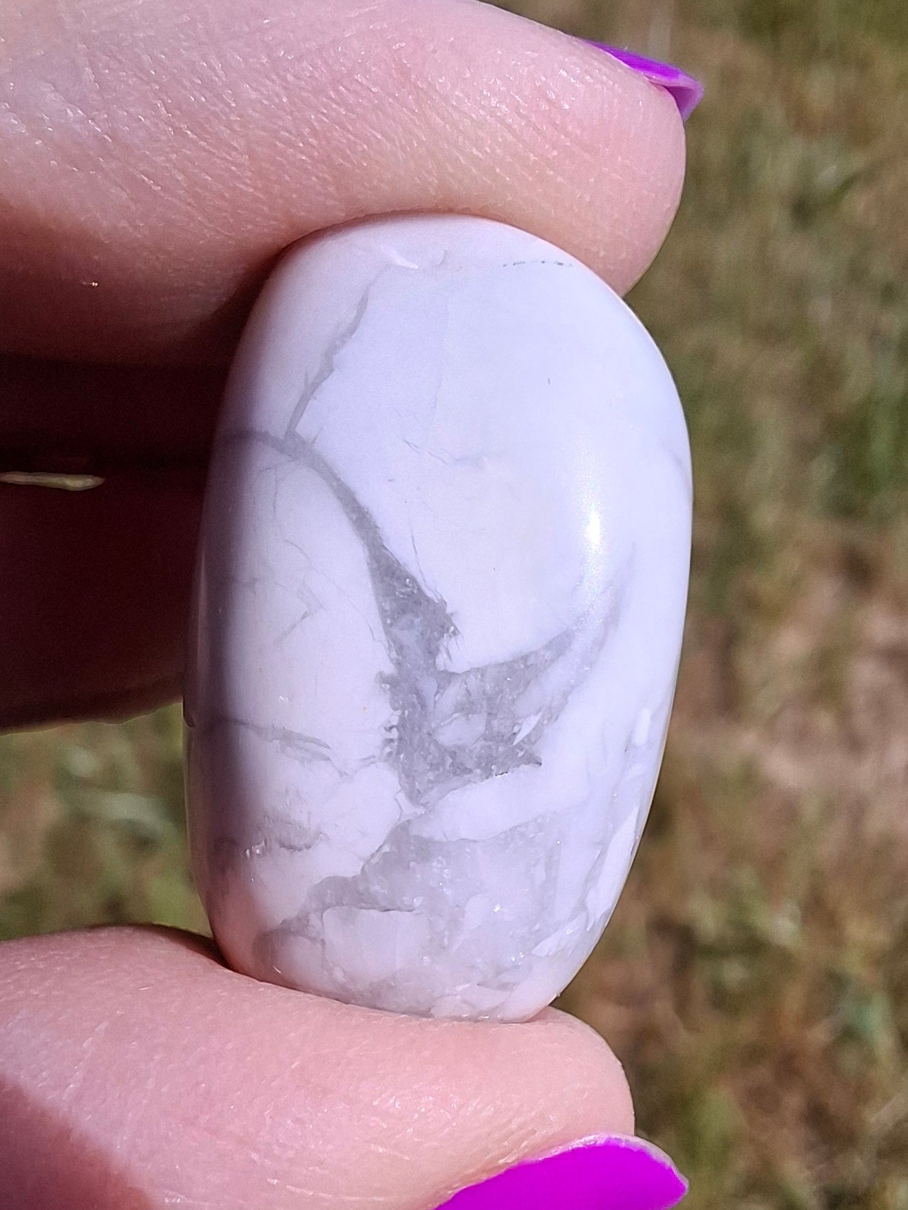 Howlite, Tumble Stone, Crystal (Ref: T40)