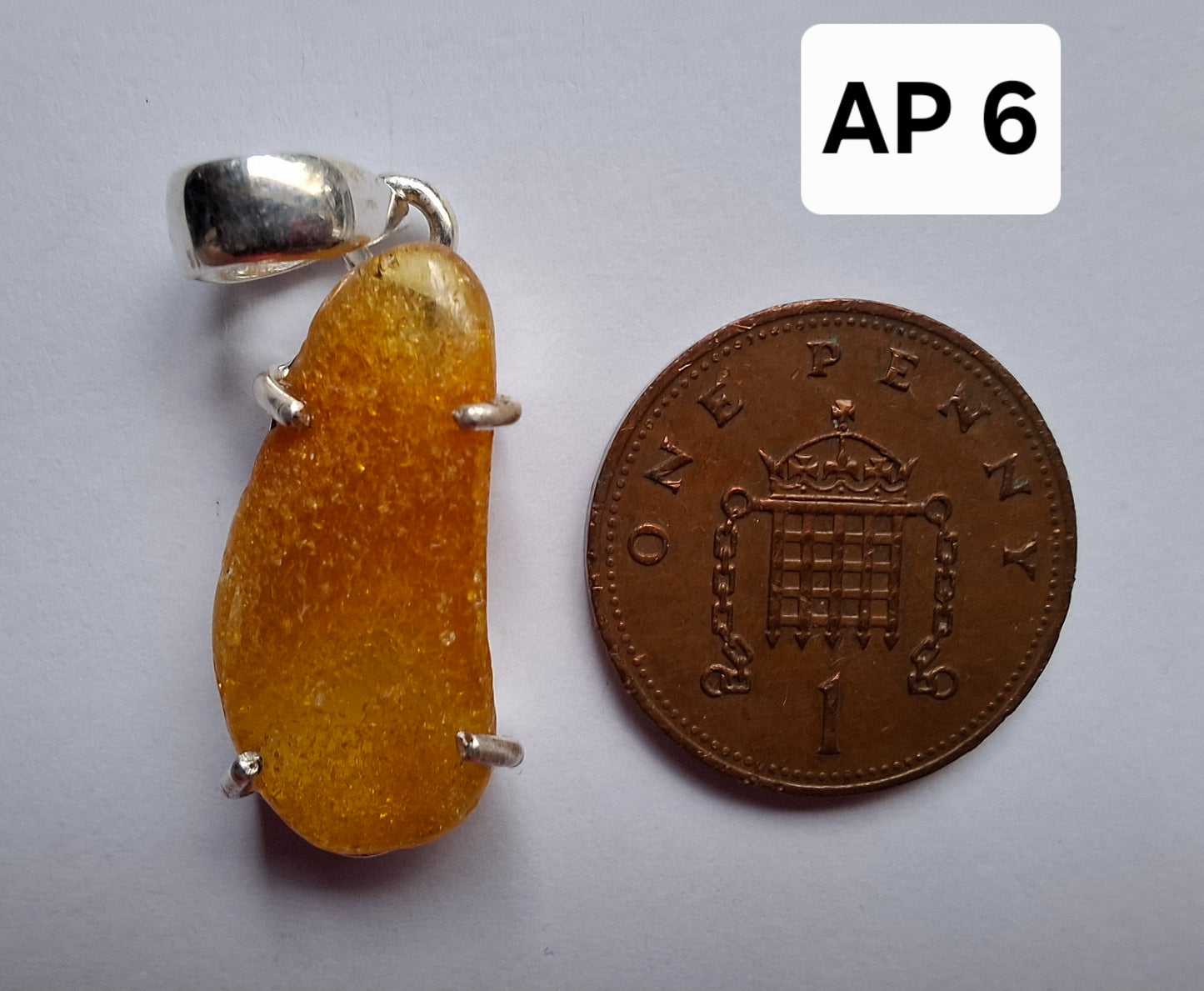 Baltic Amber Pendant, 925 Silver, Fossil (Ref: AP6)