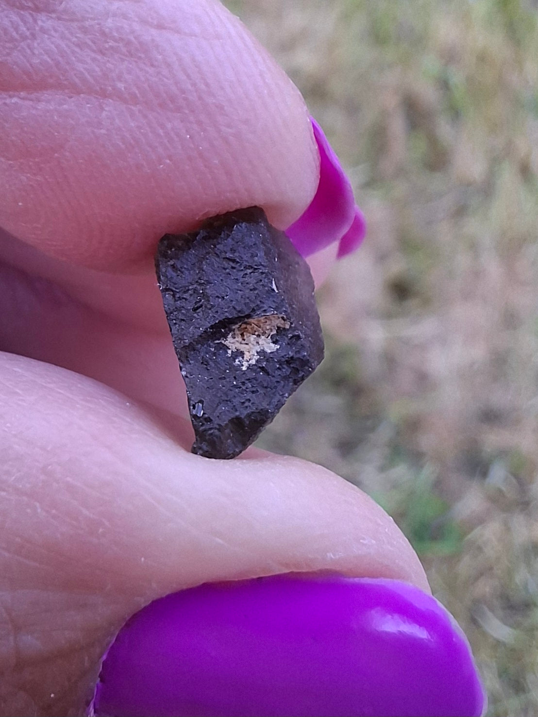 Moldavite Piece, 0.72g, Tektite (Ref: 1443)