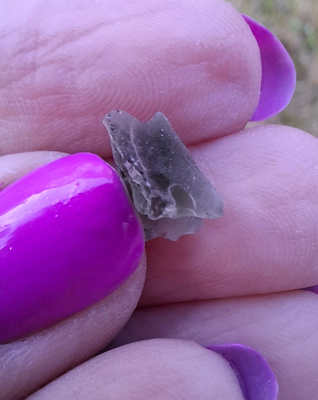 Moldavite Piece, 0.45g, Tektite (Ref: 1444)