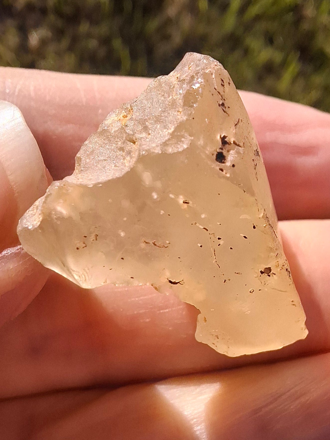 Libyan Desert Glass Piece, 7.91g, Tektite (Ref: LE8)