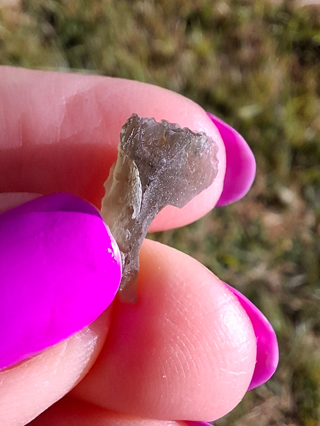 Moldavite Piece, 0.63g, Tektite (Ref: 1447)