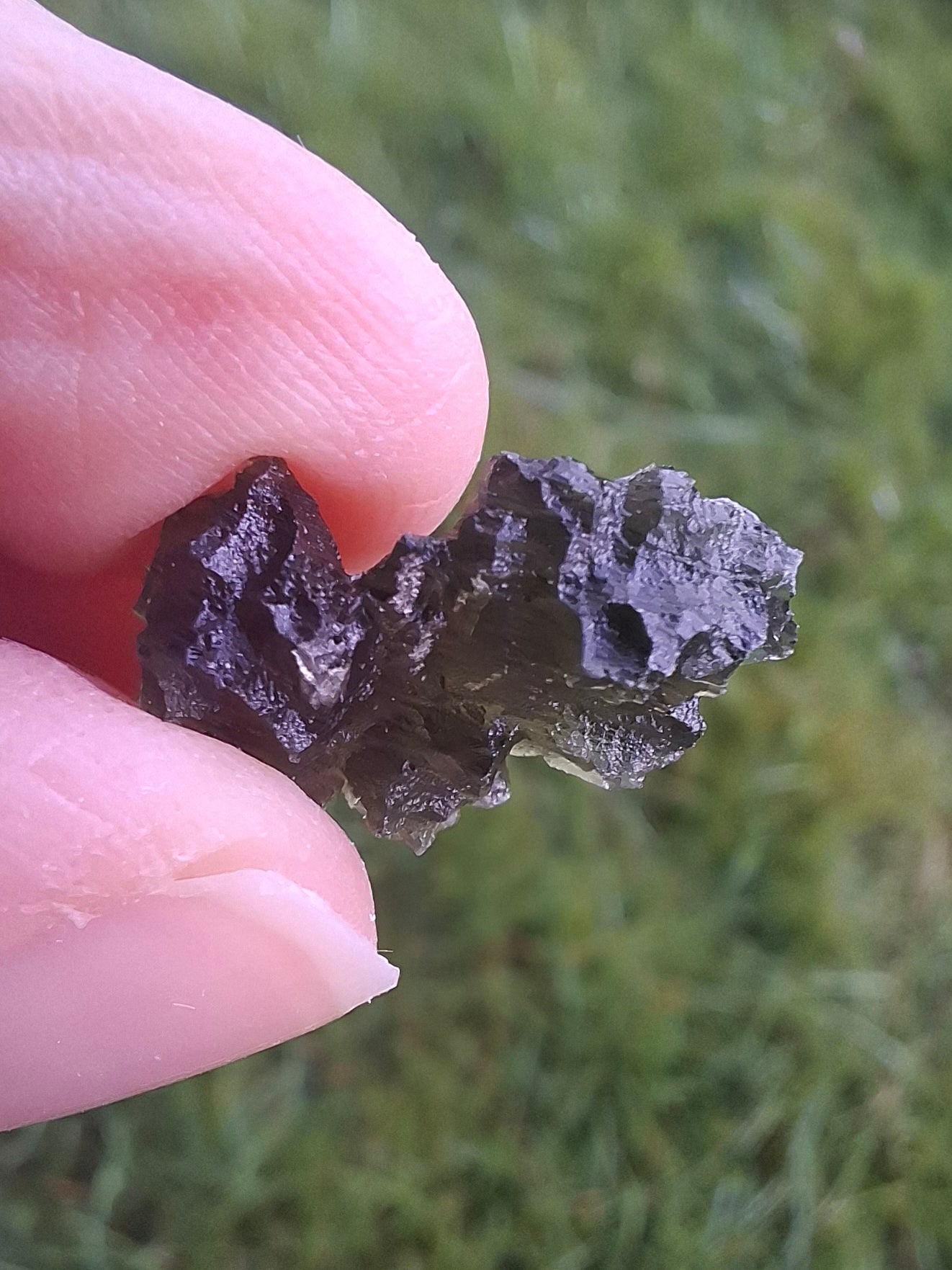 Moldavite Piece, JEZKOVNA BESEDNICE, 2.05g, Tektite (Ref: 1275)