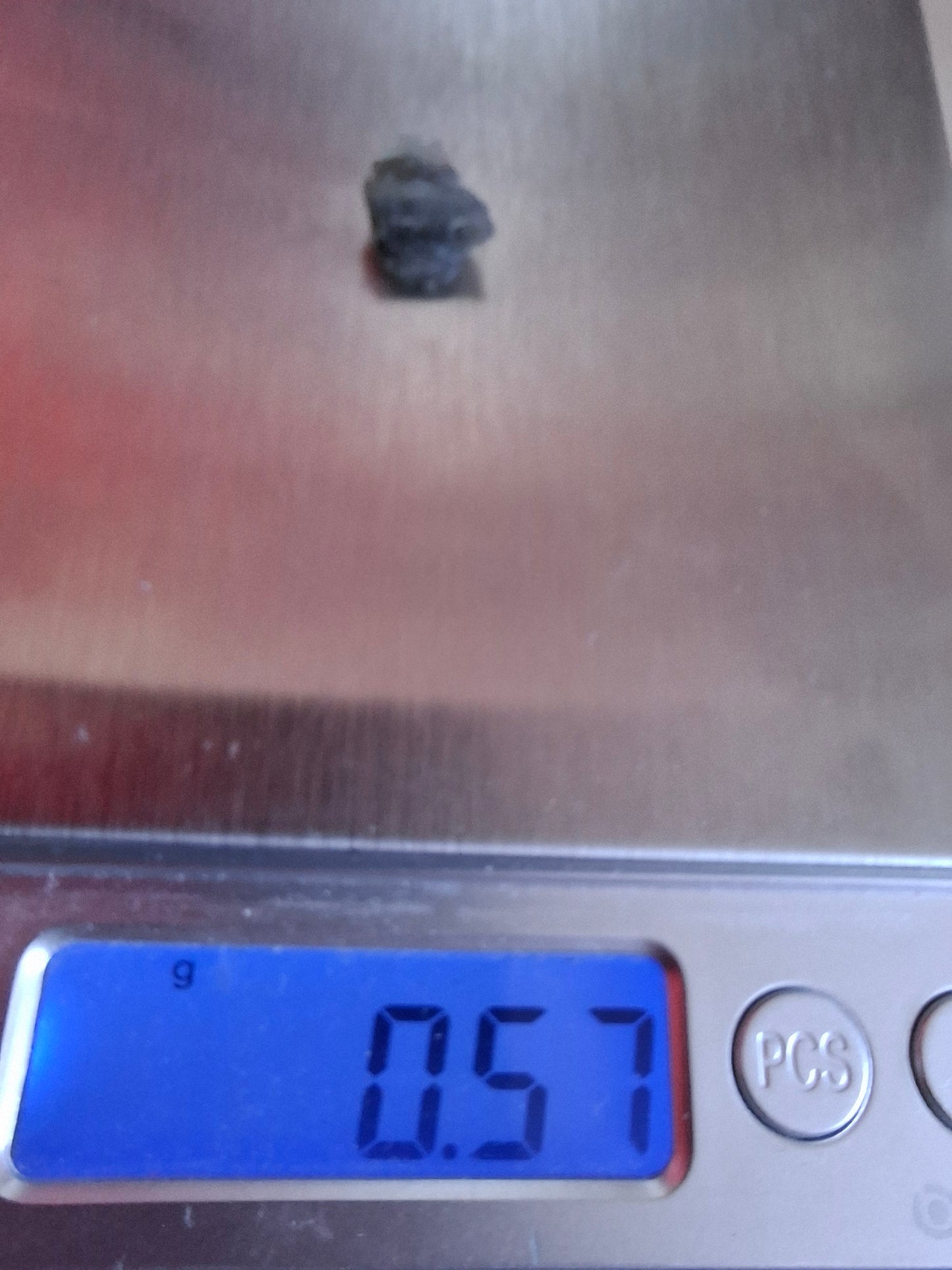 Moldavite Piece, 0.57g, Tektite (Ref: 592)