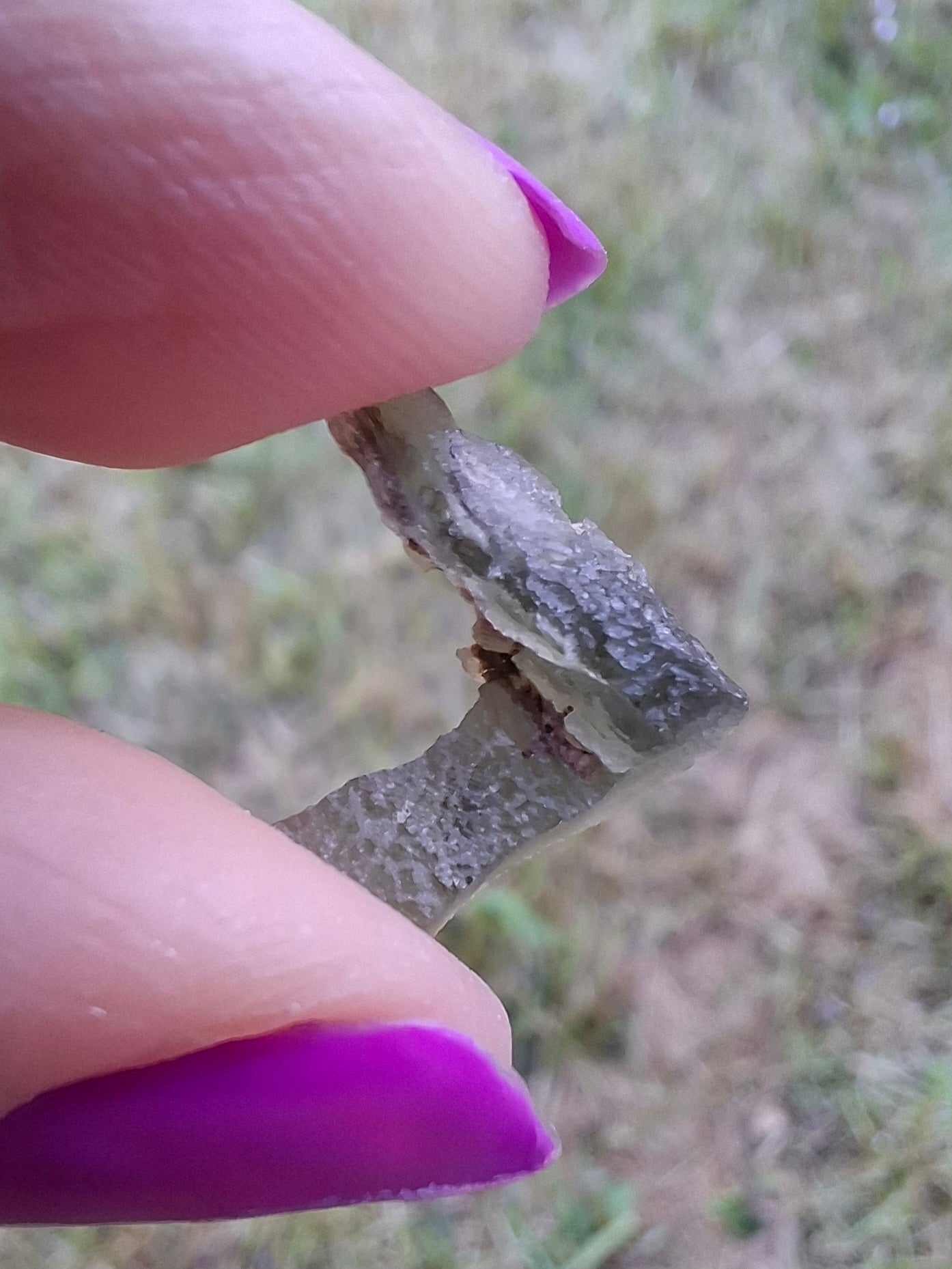 Moldavite Piece, 0.66g, Tektite (Ref: 1436)