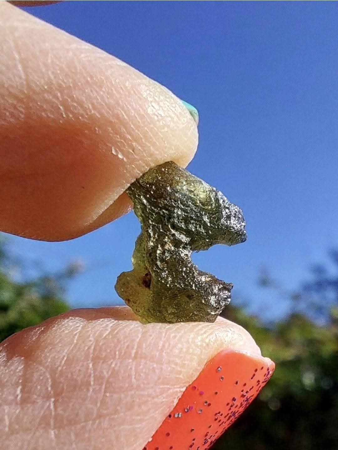 Moldavite Piece, 0.64g, Tektite (Ref: 1149)