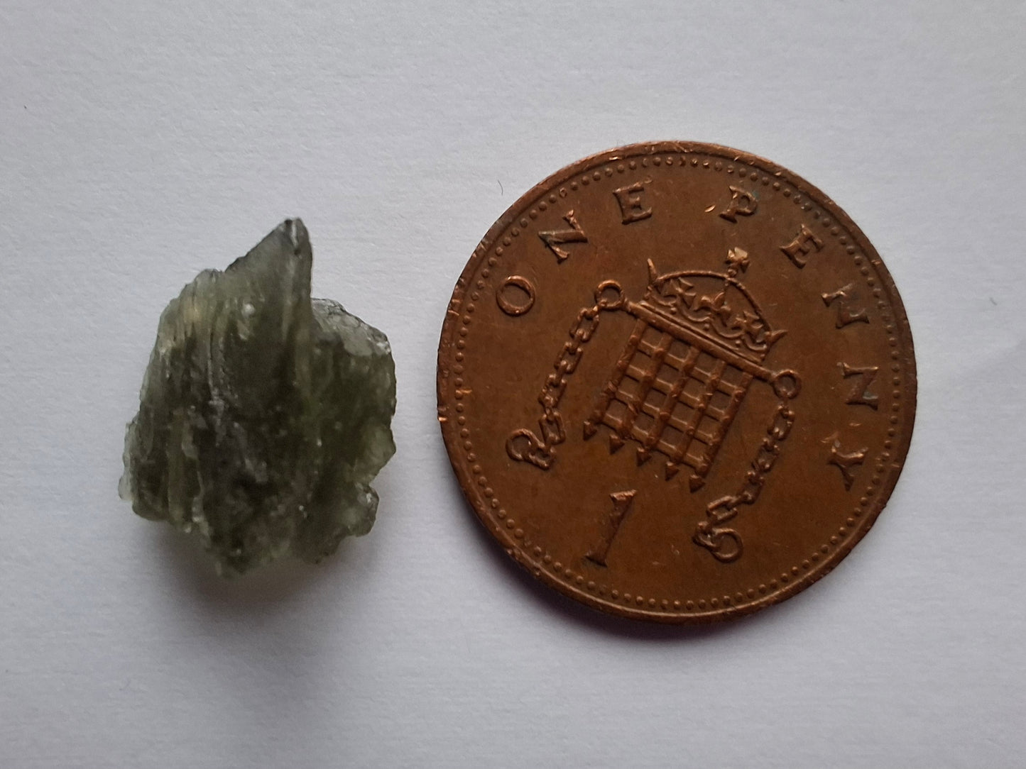 Moldavite Piece, 0.84g, Tektite (Ref: 1445)
