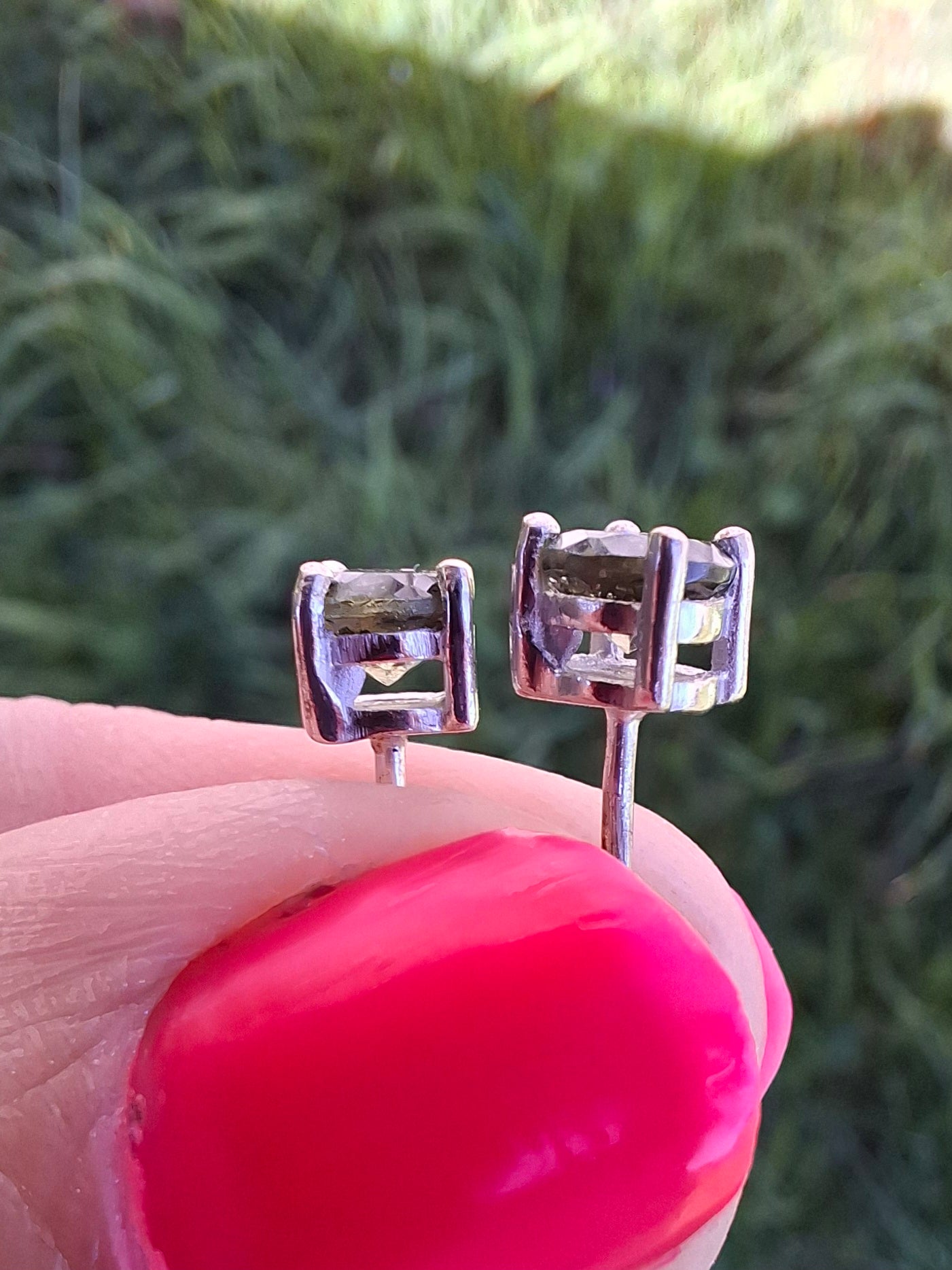 Moldavite (faceted) 5mm STUD EARRINGS, 925 silver, Tektite (Ref: Pair40)