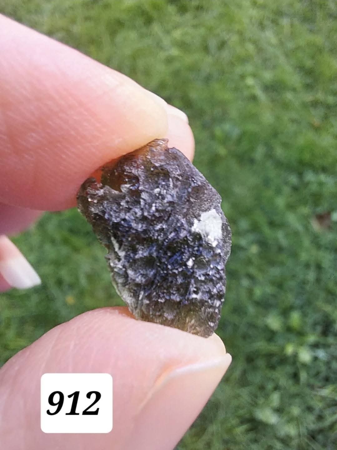 Moldavite Piece, 2.05g. Tektite (Ref: 912)