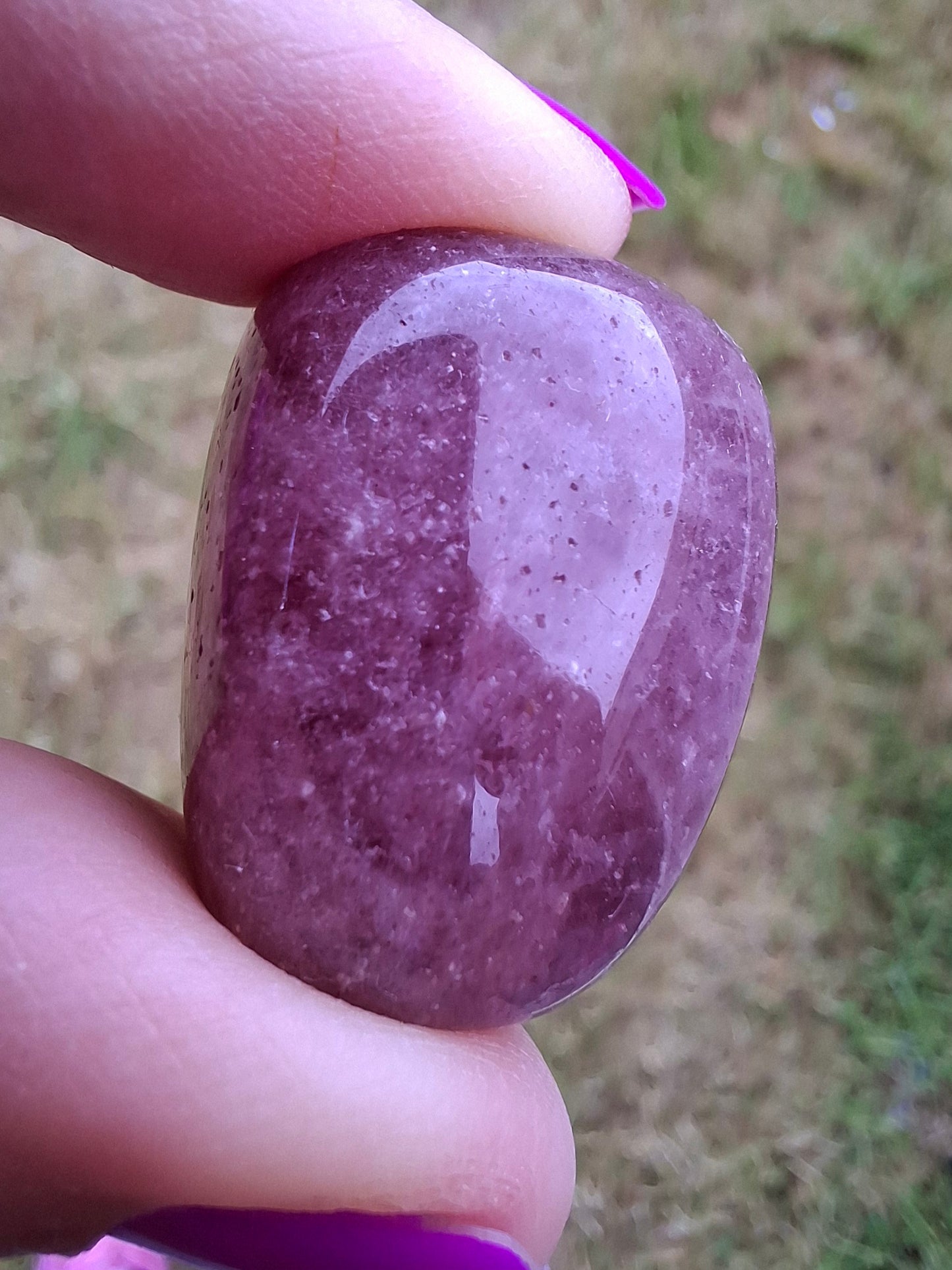 Strawberry Quartz, Tumble Stone, Crystal (Ref: T13)