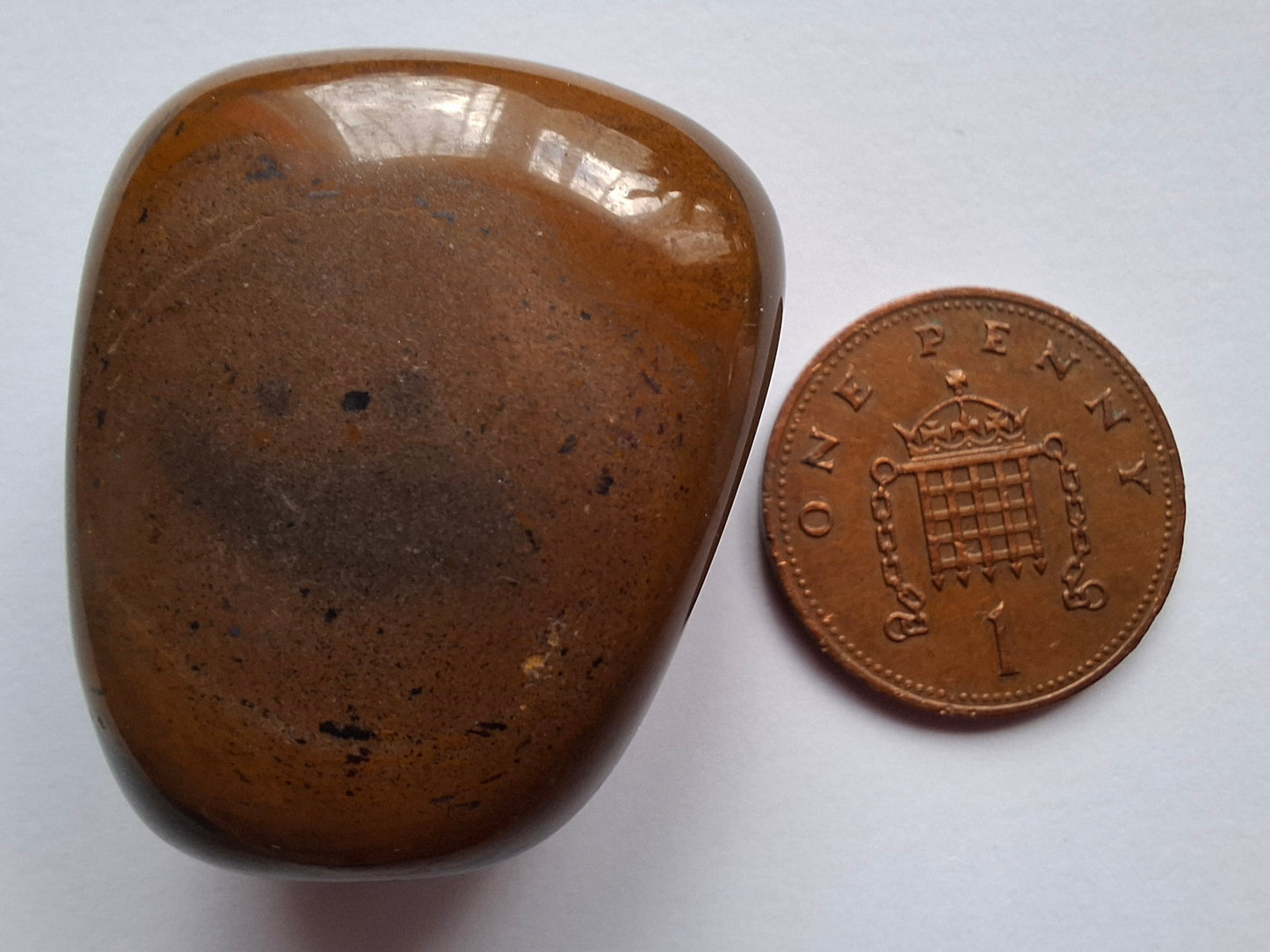 Tigers Eye, Tumble Stone, Crystal (Ref: T131)