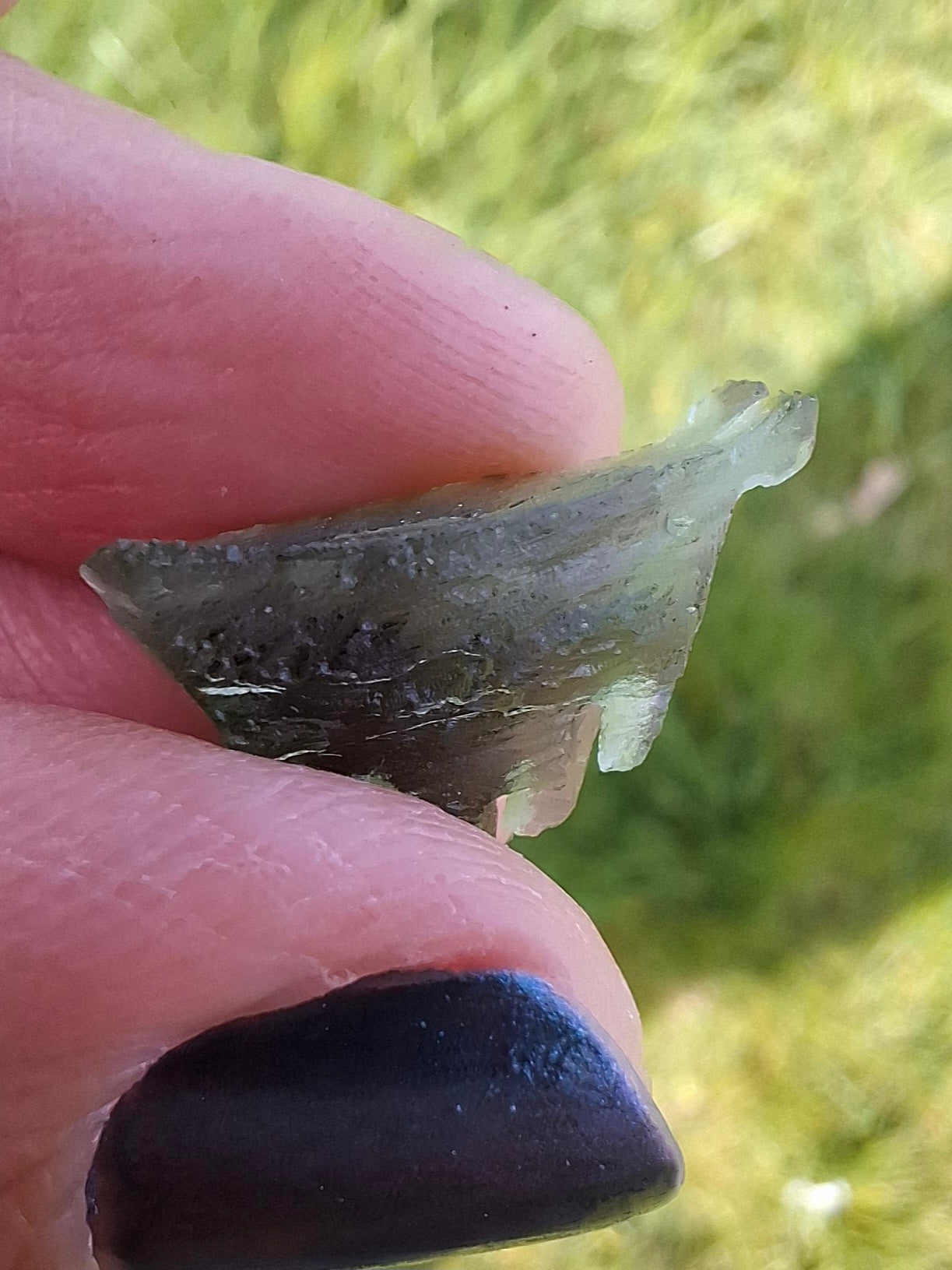 Moldavite Piece, 1.94g, Tektite (Ref: 1390)